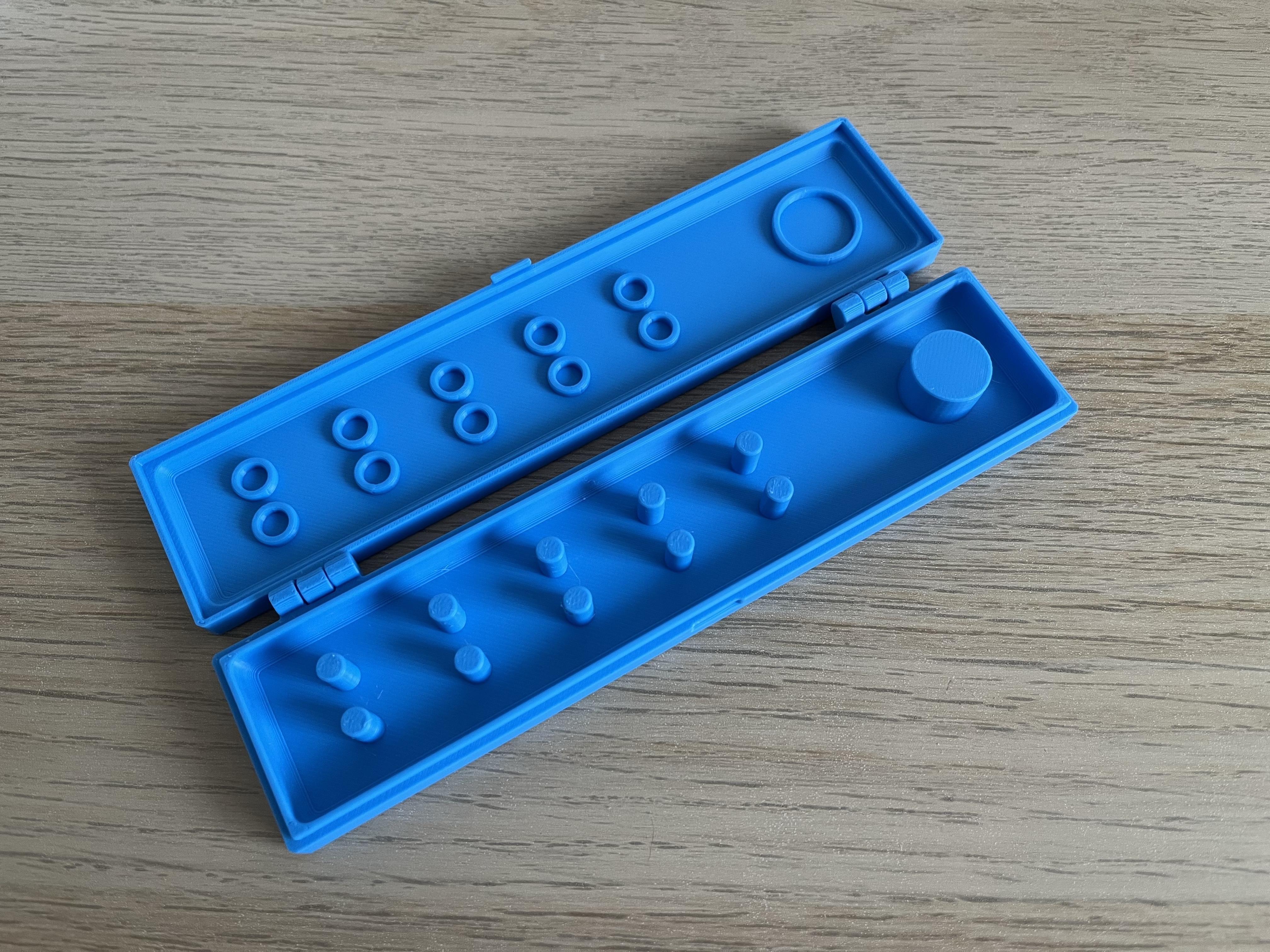 Necklace Anti-Tangling Travel Case (Parametric)