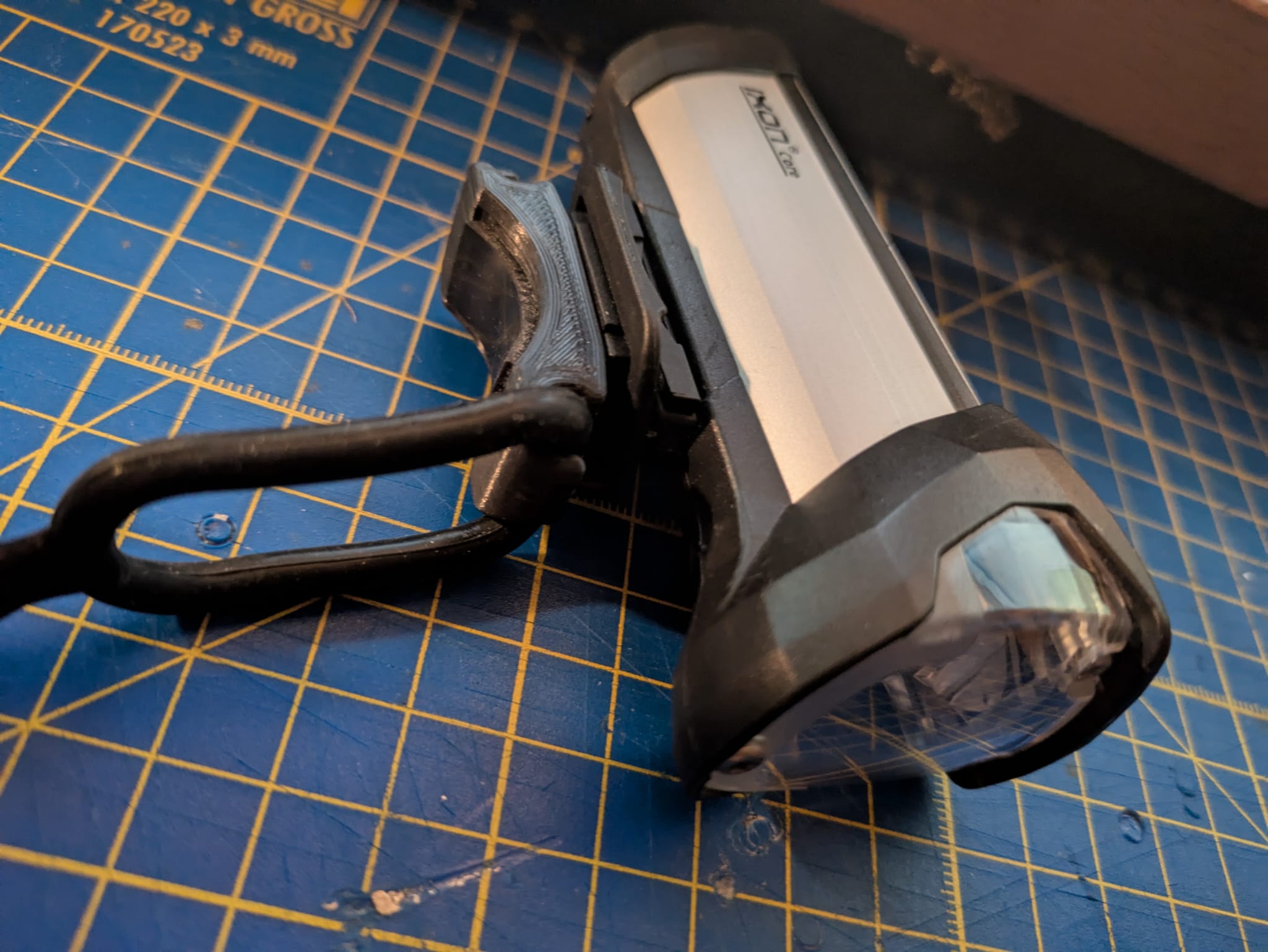 Alternative mount for BM IXon Core