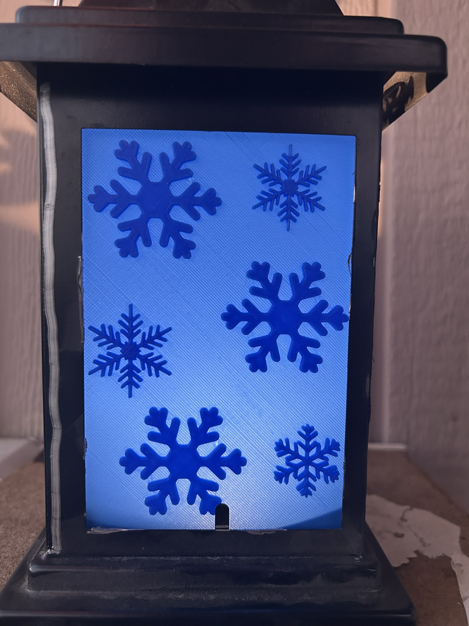 Snowflake lithophane for lantern