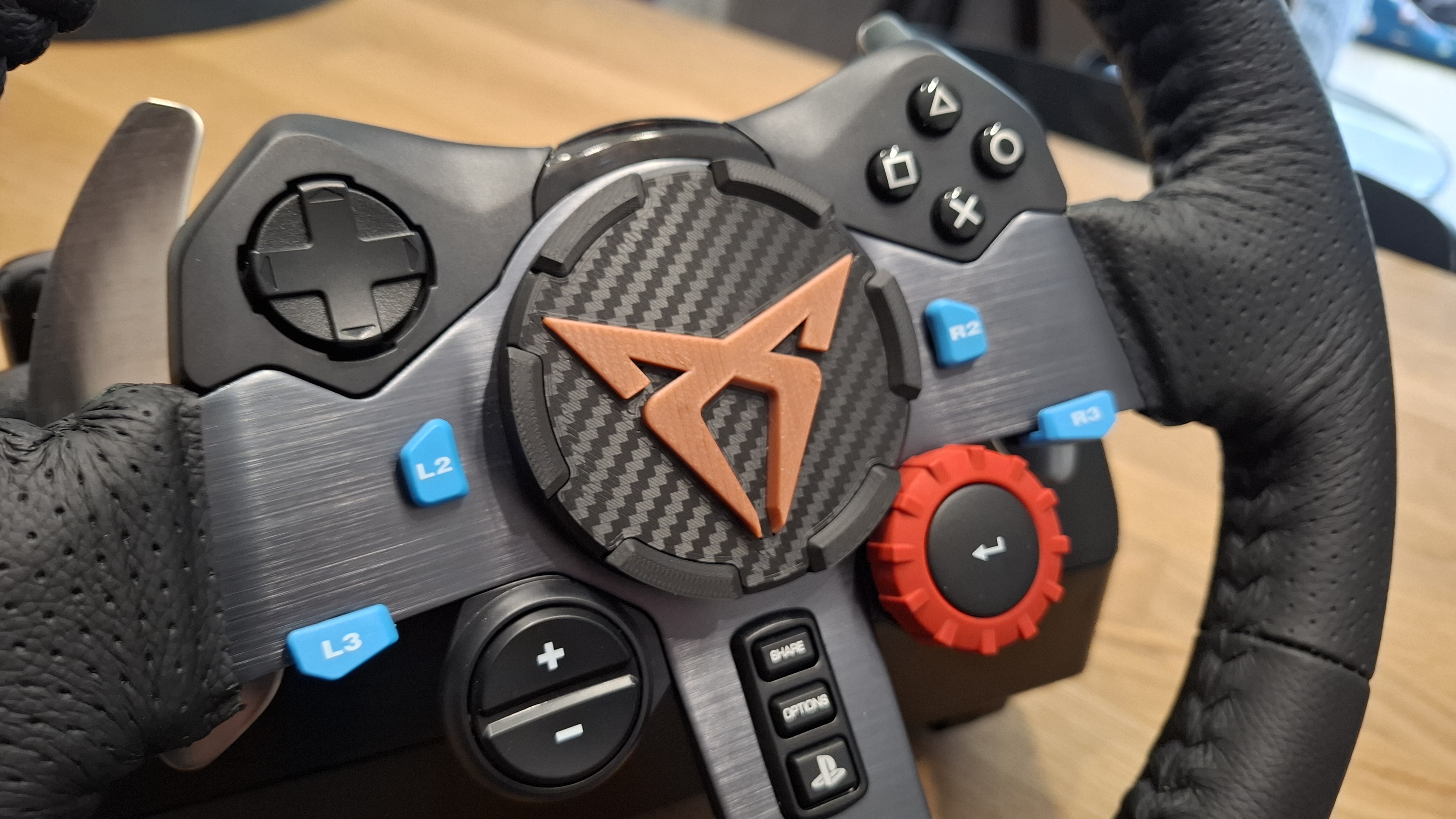 Logitech G29 G920 Cupra logo center cap