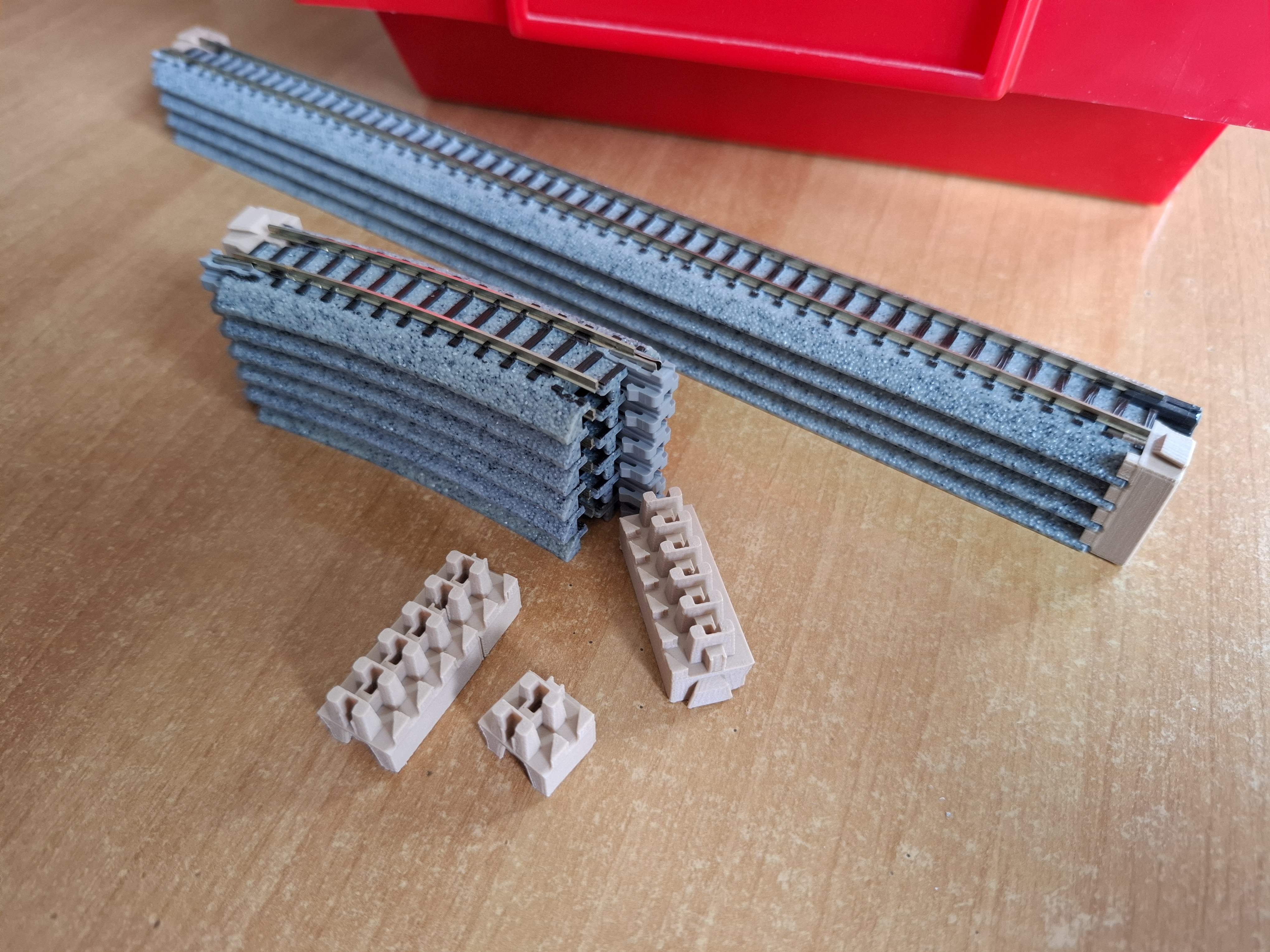 Clips for packing KATO tracks (N-gauge Unitrack)