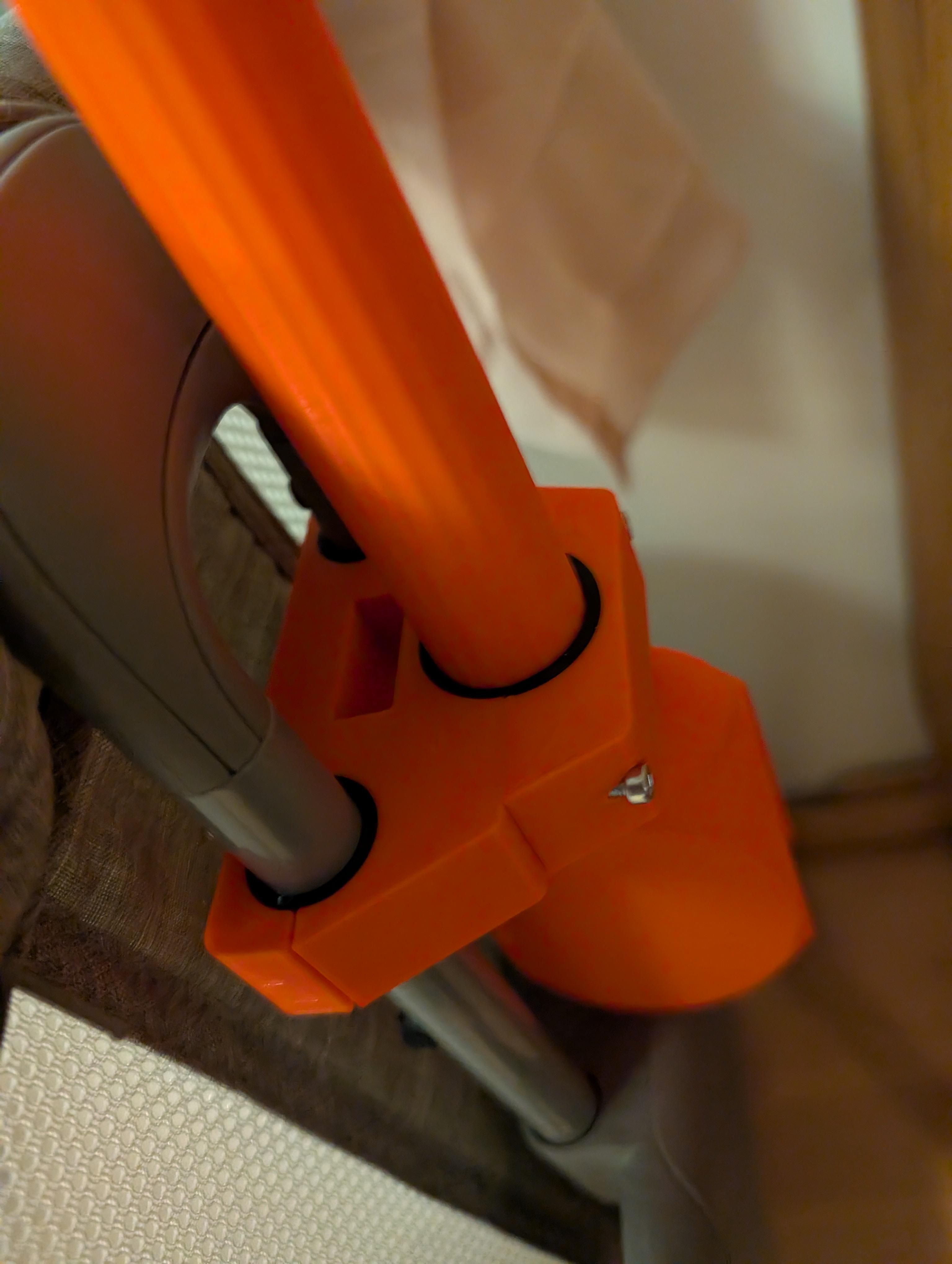 Clamp for Lionelo Luna cot