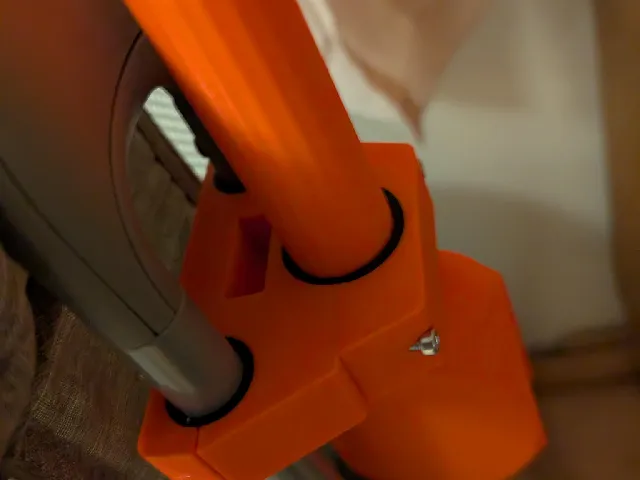 Clamp for Lionelo Luna cot