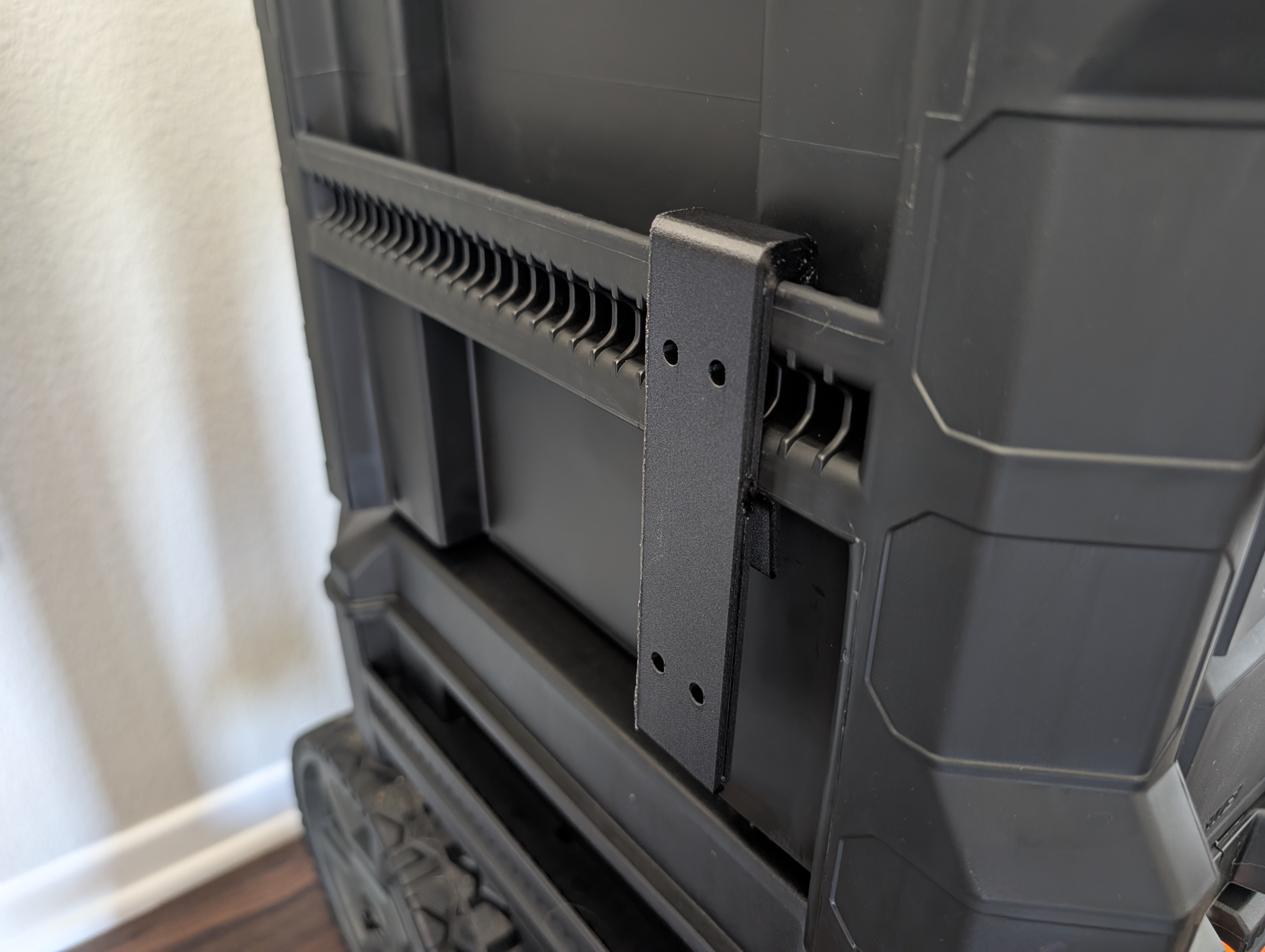 ModBox Table Mounting Bracket