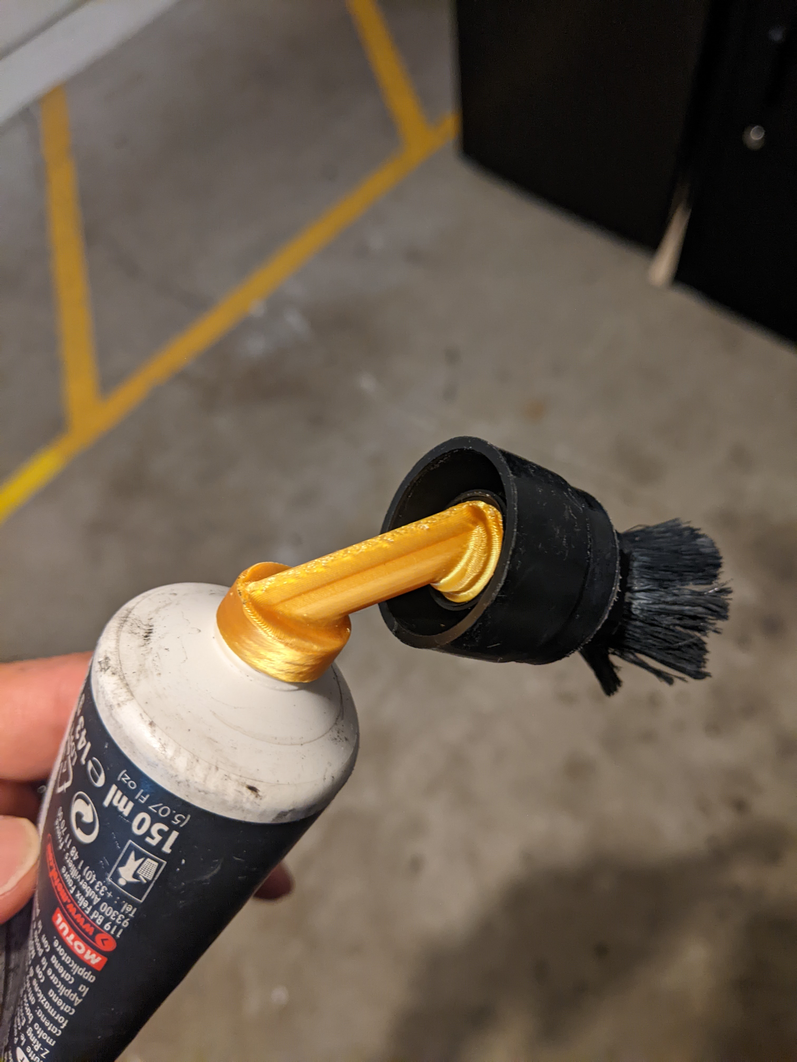 Motul Chain Paste C5 Right-angle adapter