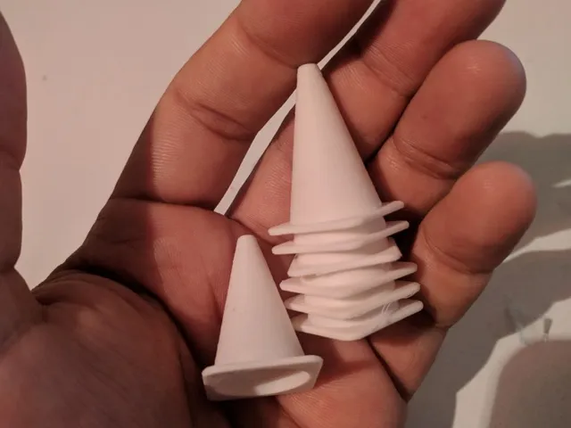 40 mm traffic cone (OpenZ RC scenery)