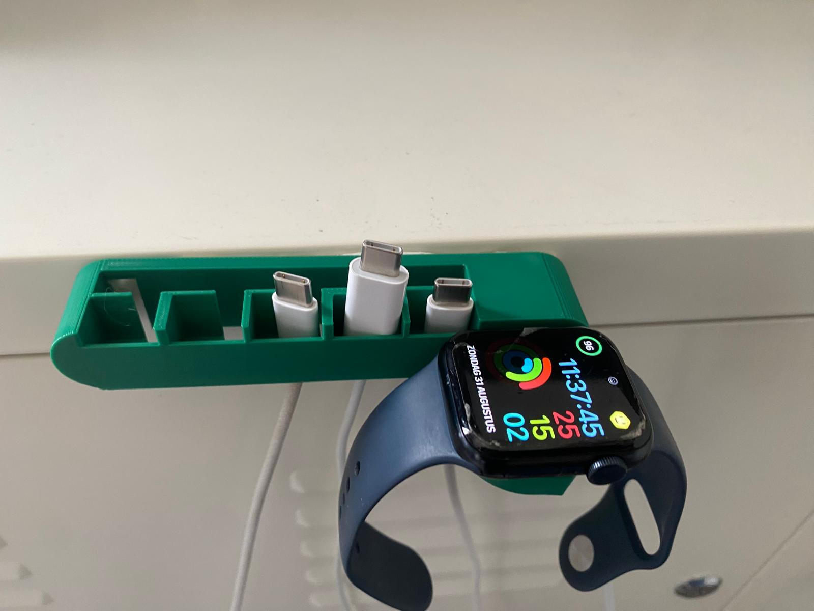 A cable holder for 5 cables + a apple watch charging stand.
