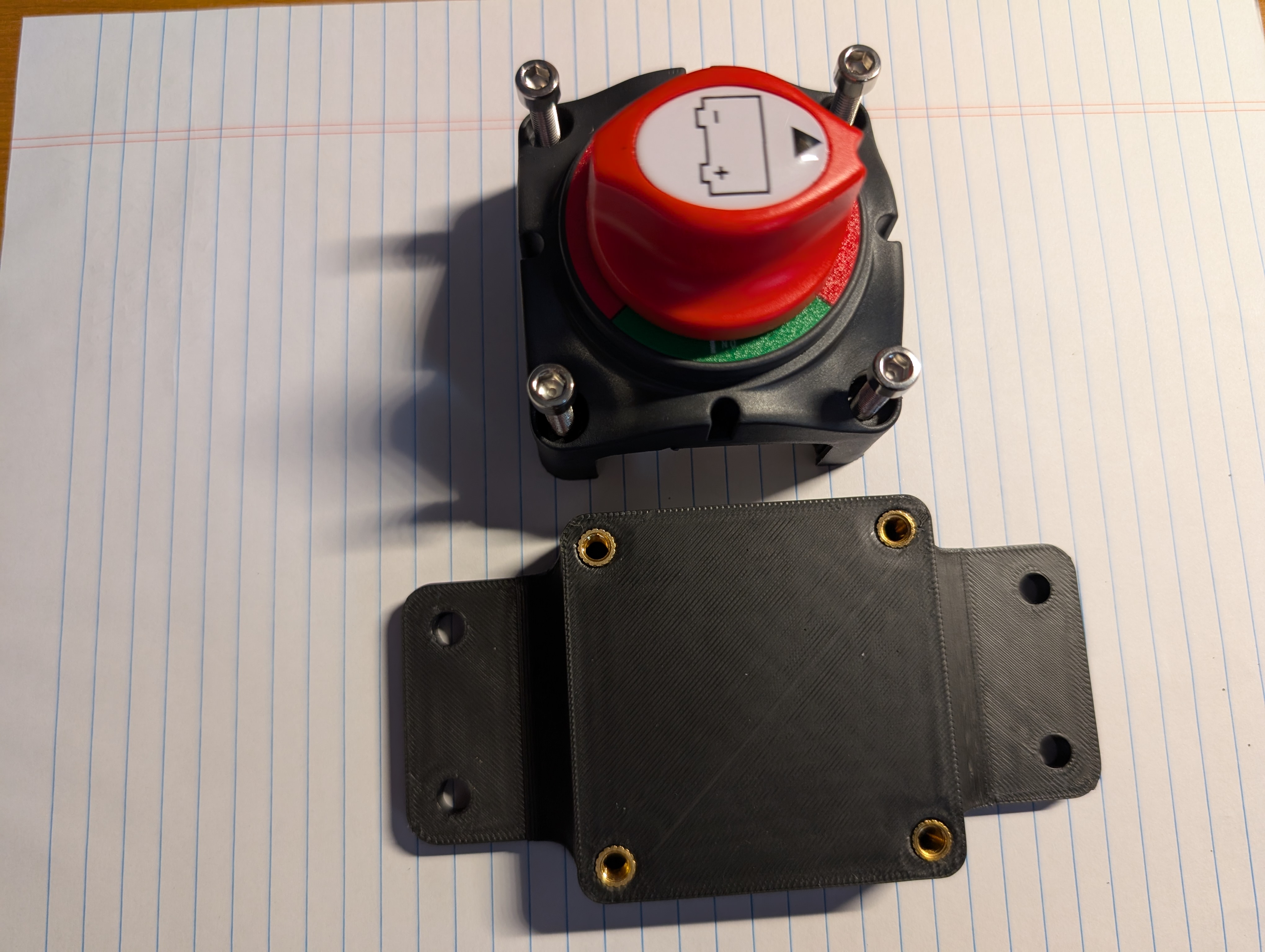 Mounting Plate Battery Disconnect Switch, Gioyonil 12-48V Master Power Cut Shut Off -Amazon