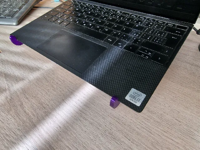 Laptop stand for all laptops