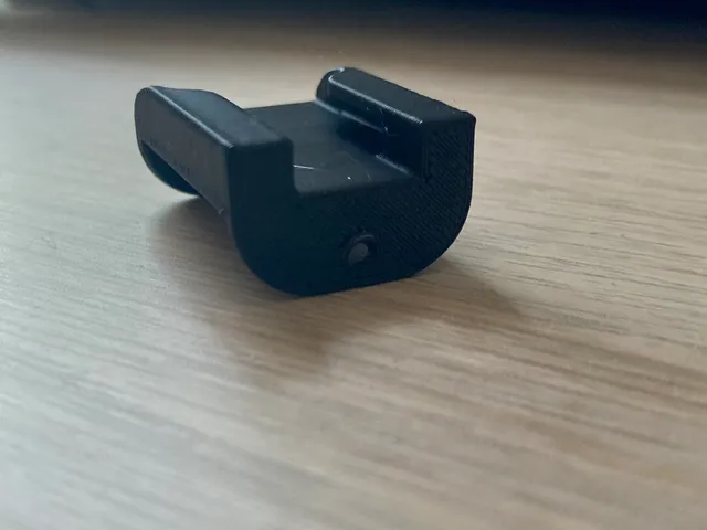 Voigtlander Bessa II clipon coldshoe adapter