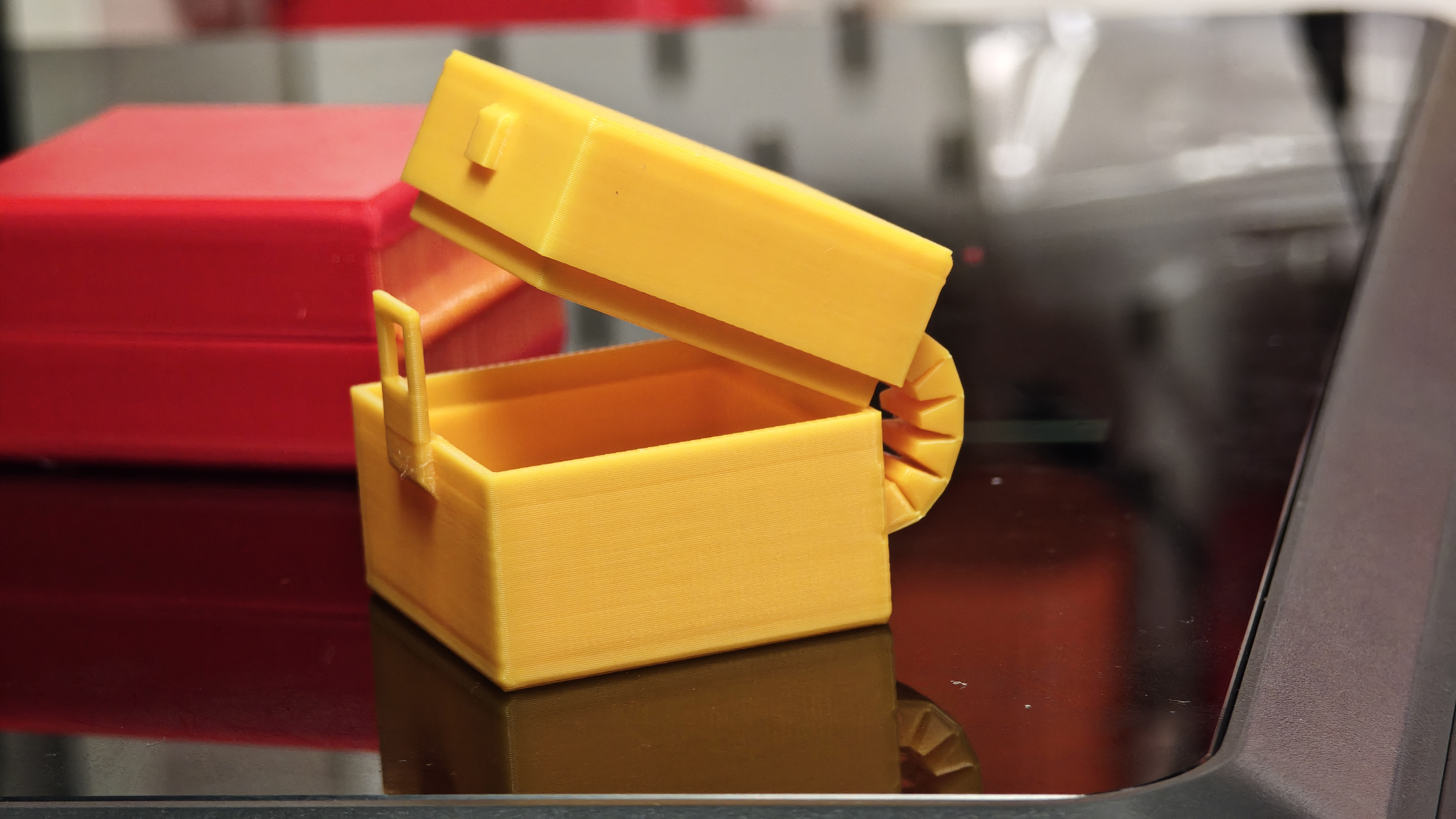 An experiment into a constrained compliant hinge