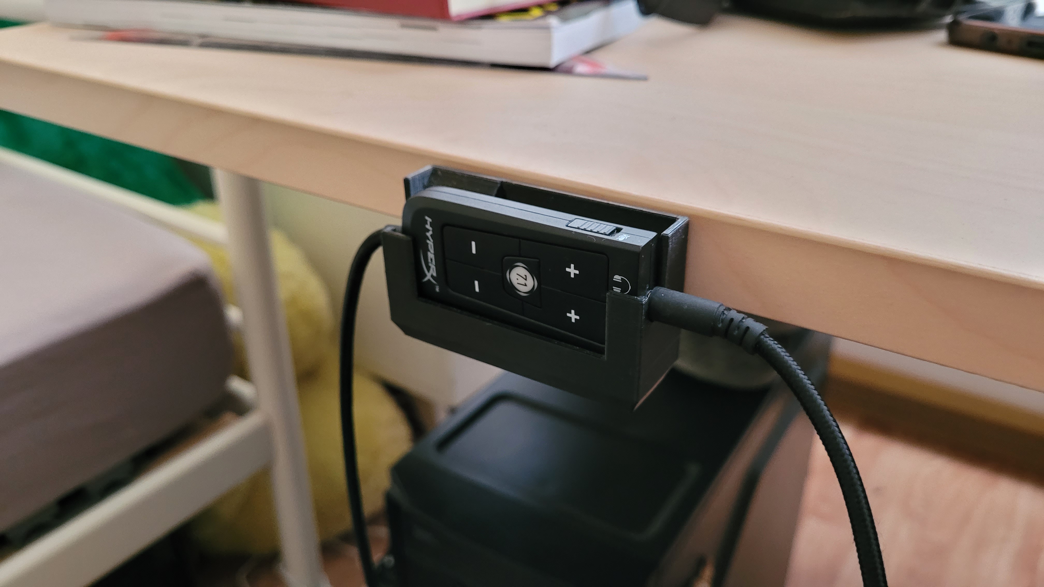 HyperX Cloud 2 Sound card holder