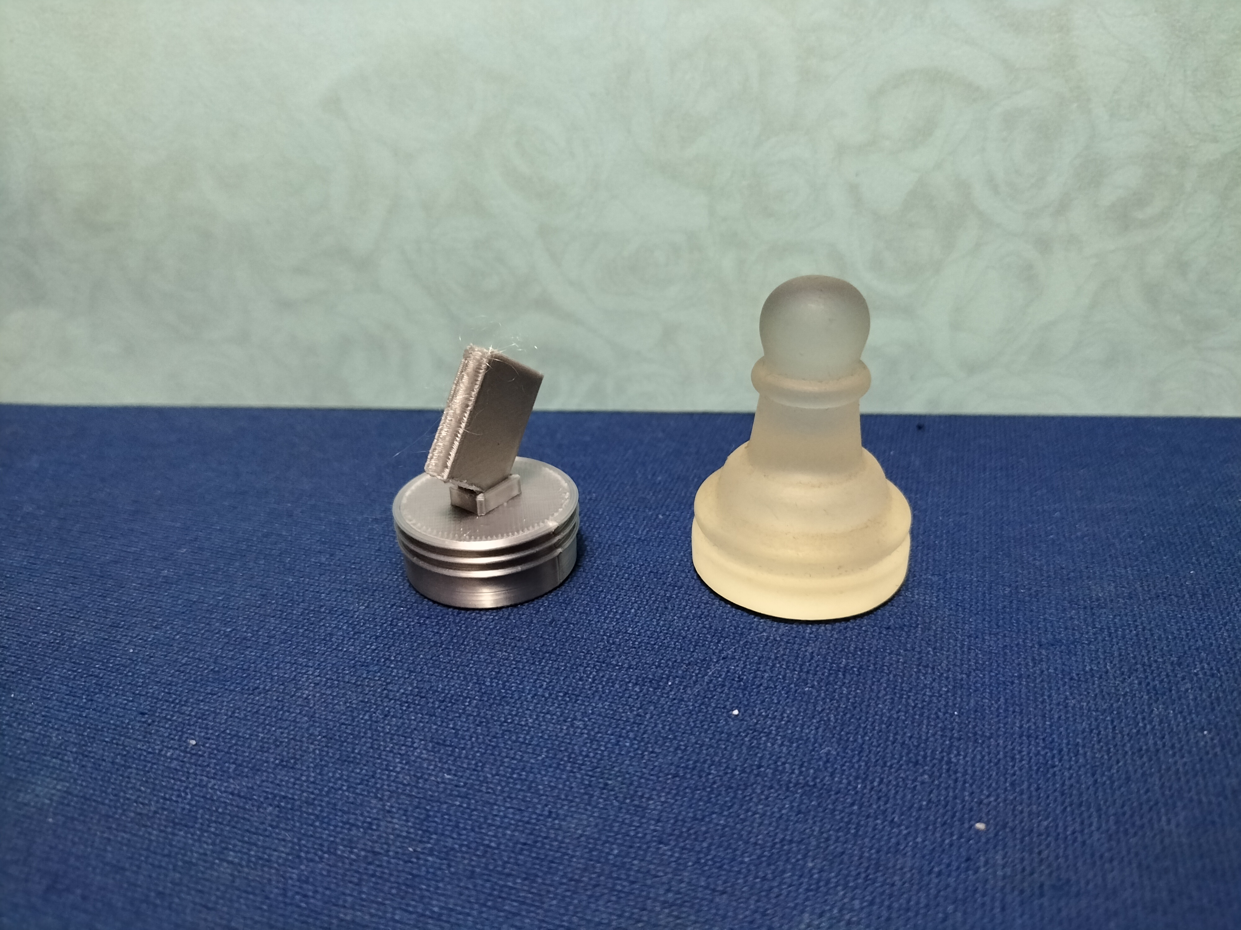 Librarian's Chess Set — thumbnail 2