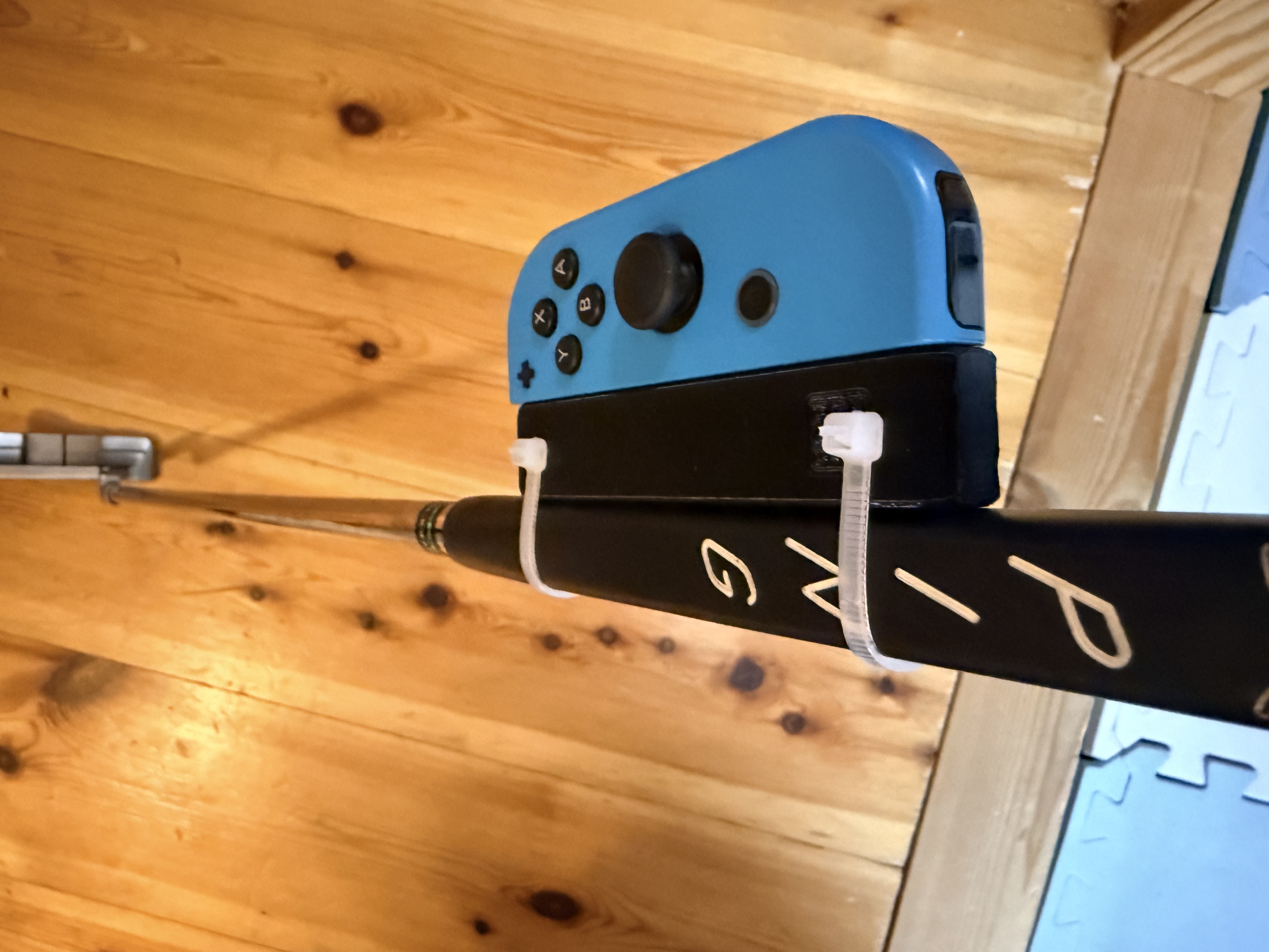 Nintendo putter holder