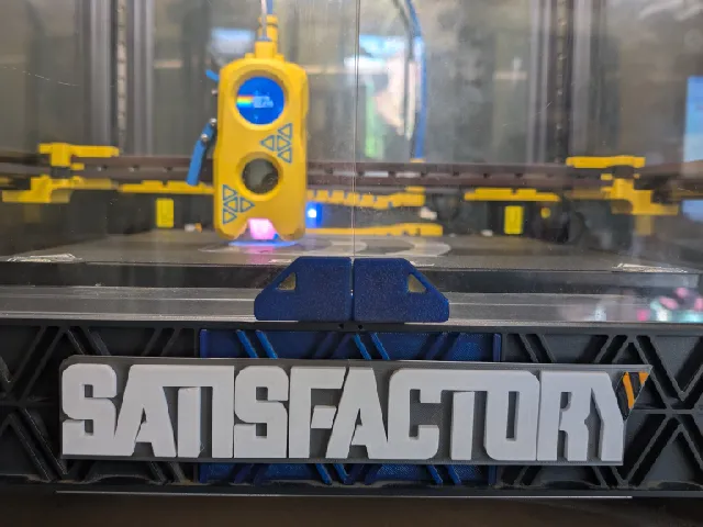 Satisfactory logo with stand or Sv08 display cover mount