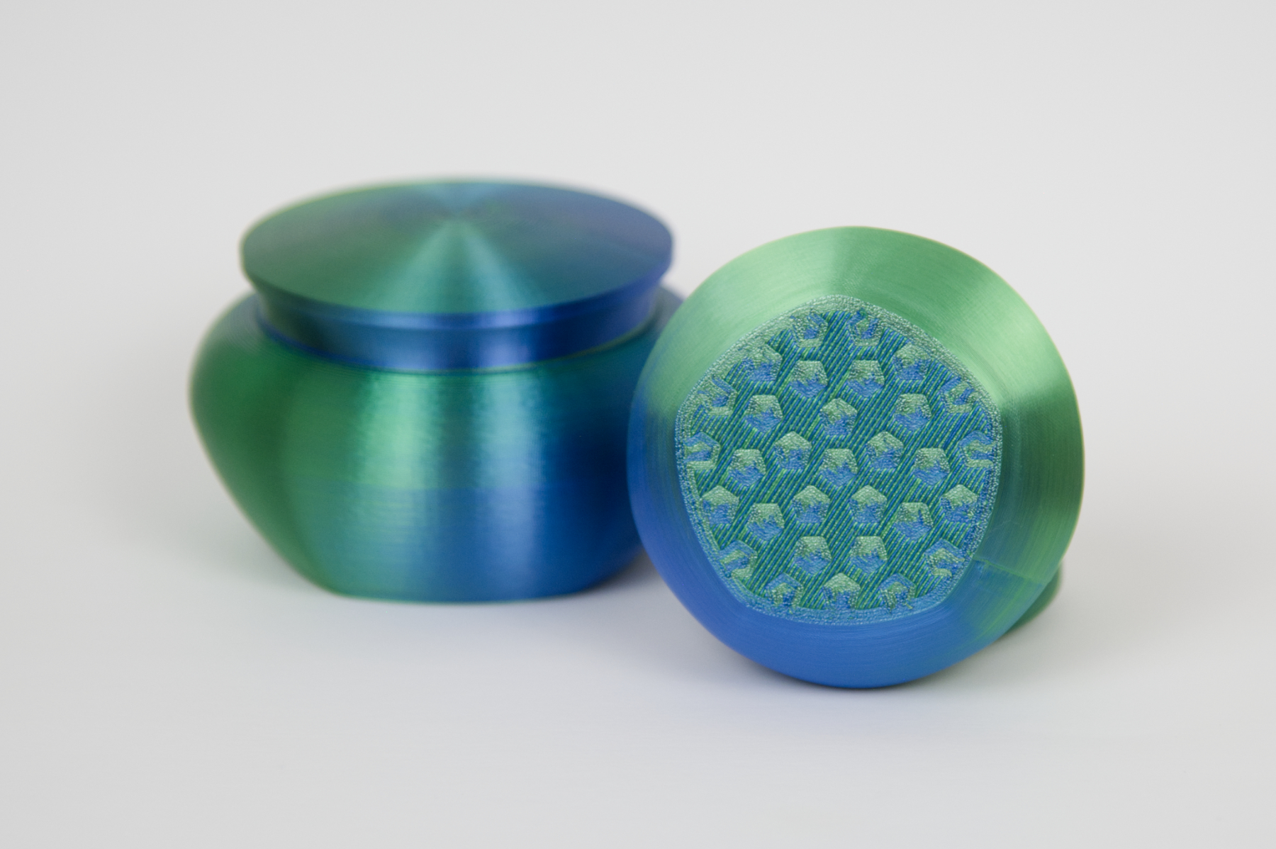 Miniatura 4 do modelo 3D Small Lidded Container