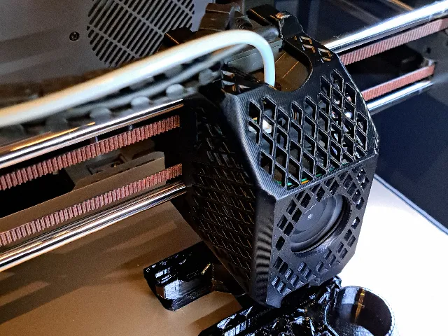 Lightend hotend cover with diamond pattern