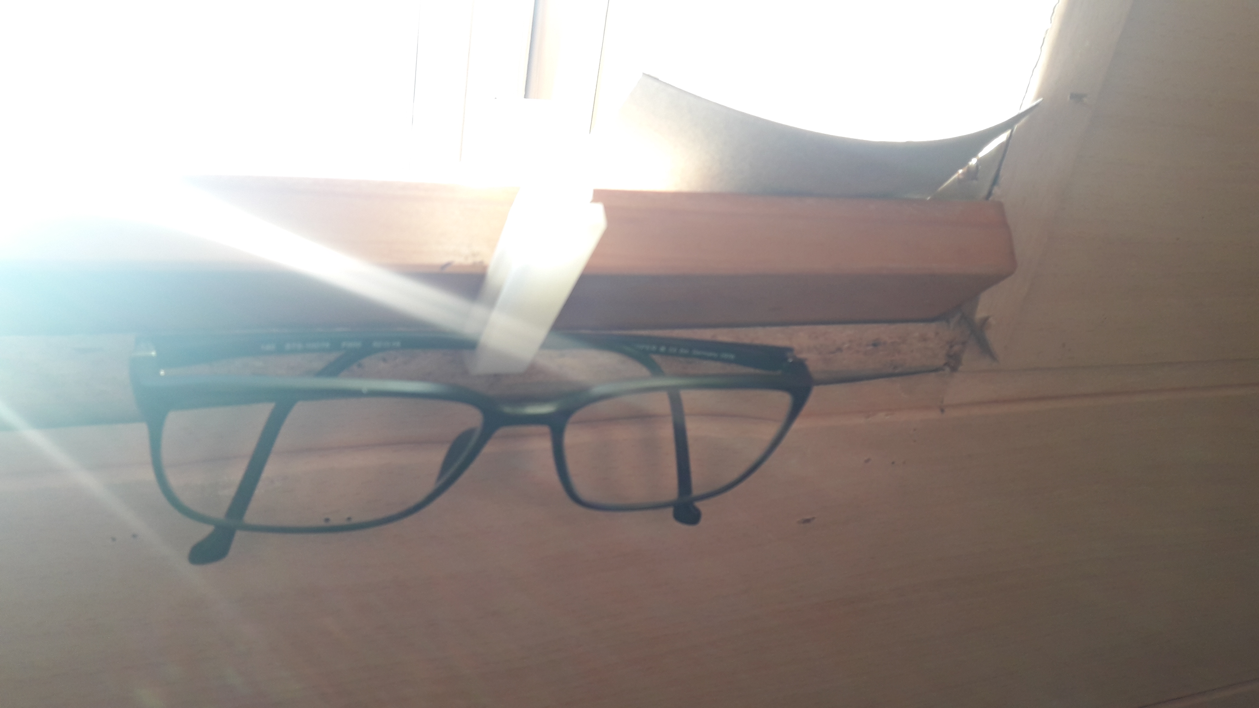 Miniatura 2 do modelo 3D Sunglassesclip