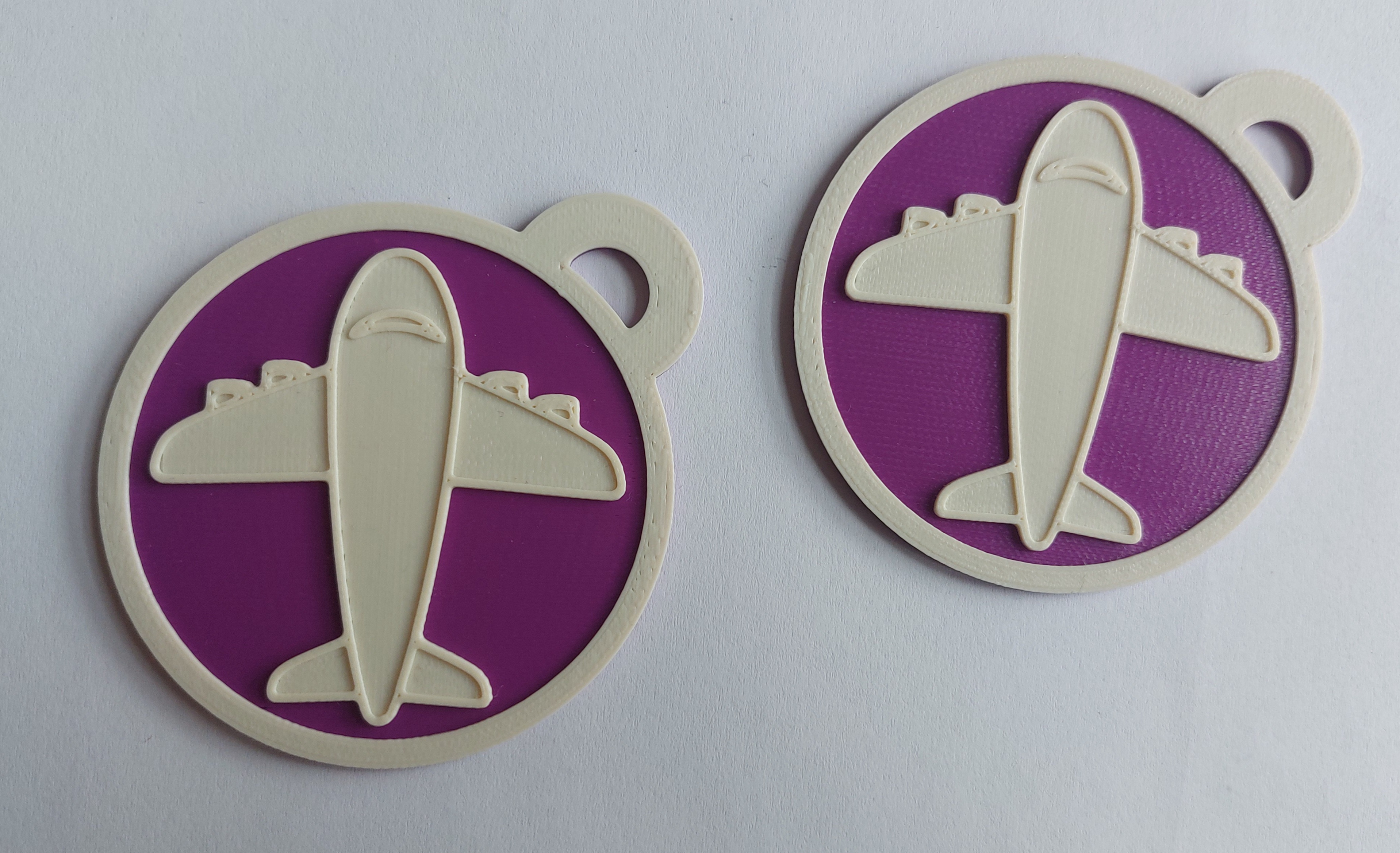 Plane keychain/medal