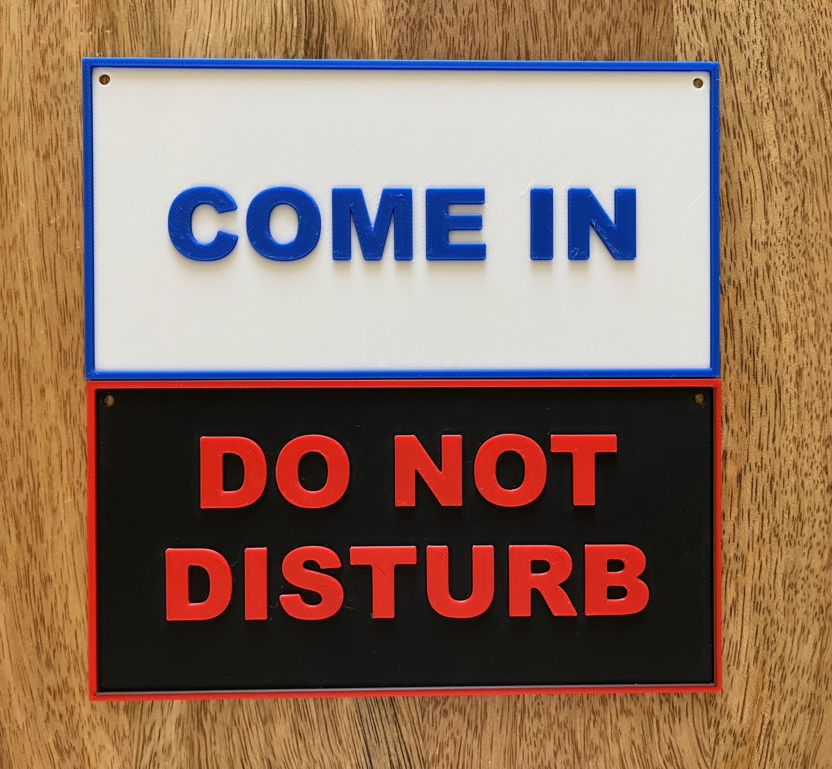 Hanging Sign - "Do Not Disturb" and "Come In"