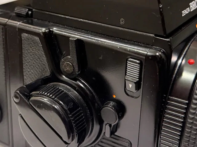 Bronica SQ-Ai Multiple Exposure Lever