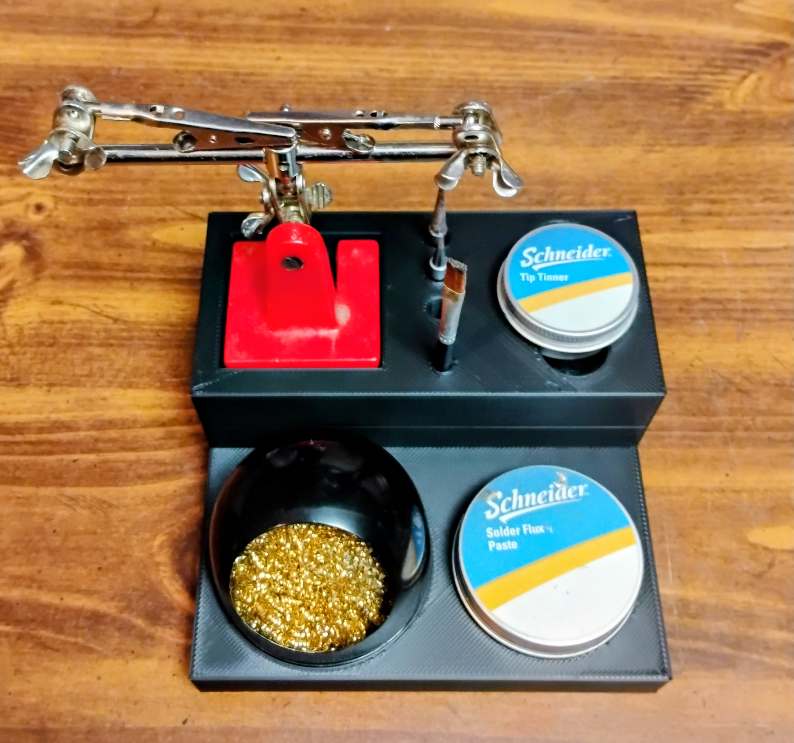 Solder accessory holder version 2