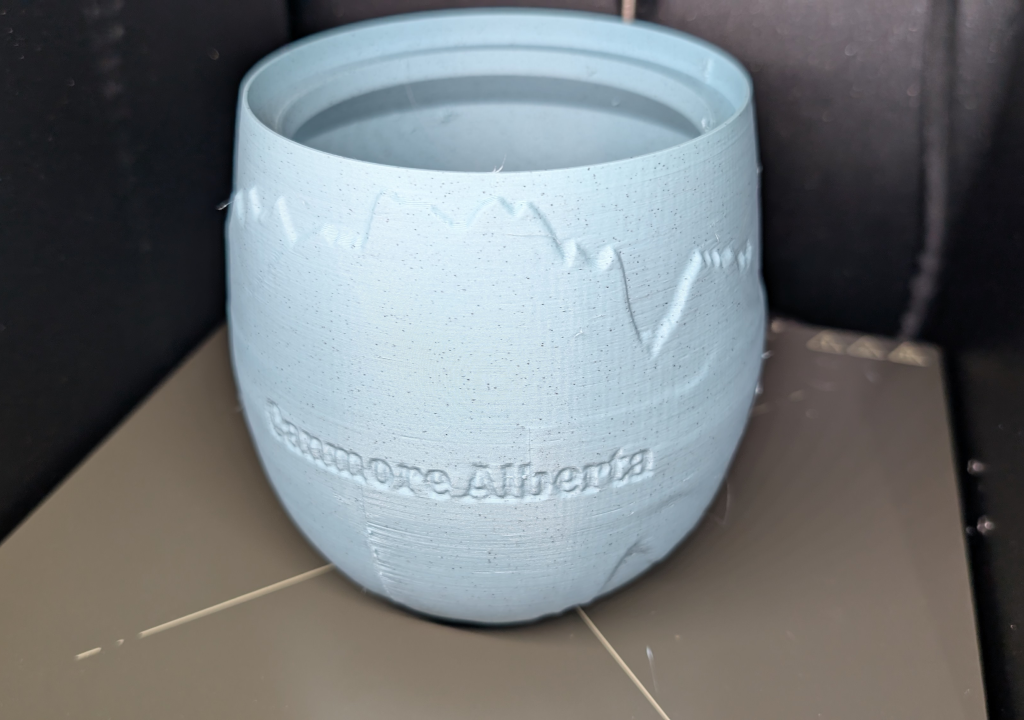 Plant Pot - Canmore Mountain Panorama 3D model