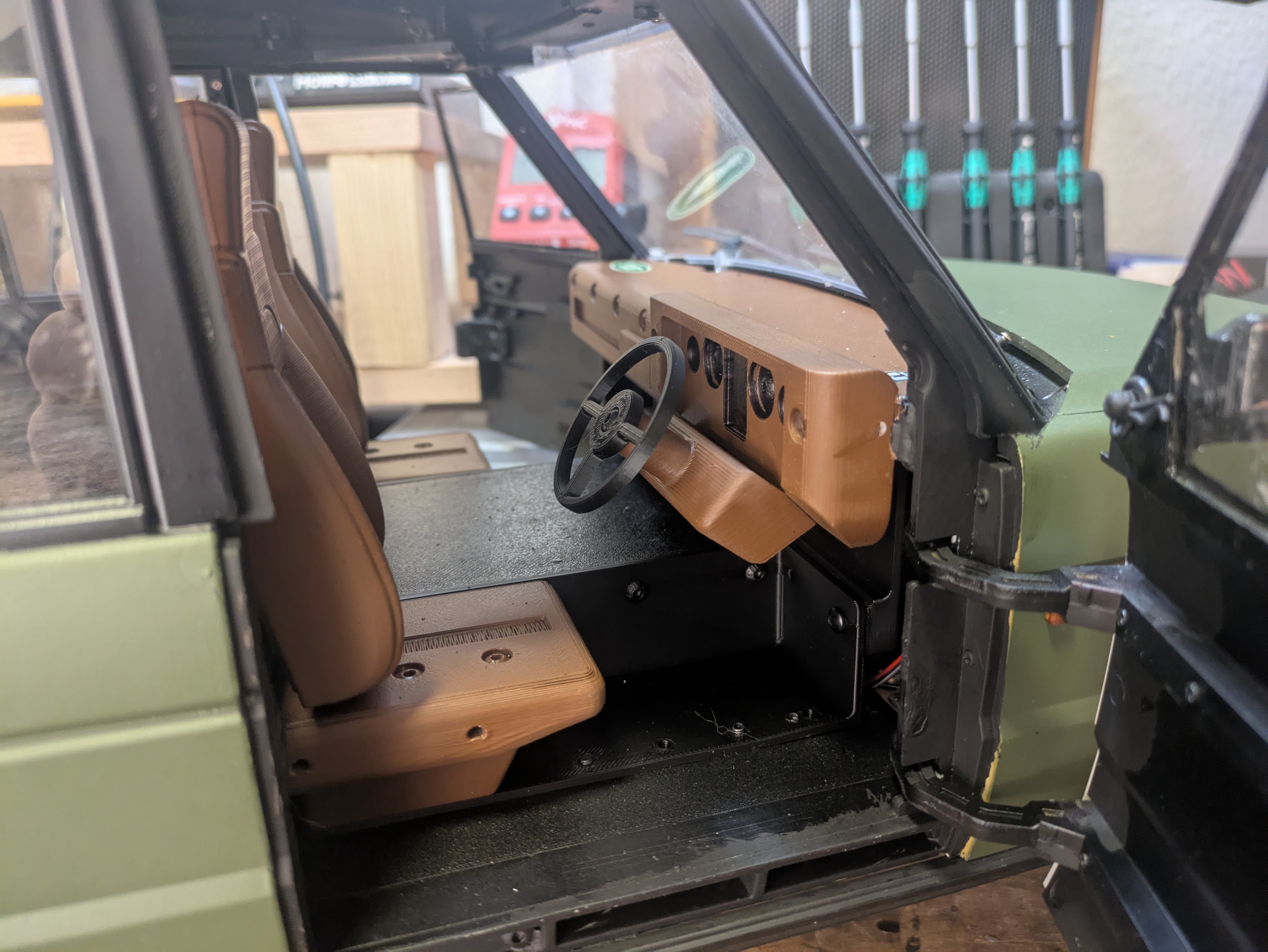 Team Raffee Landrover Discovery Gen 1 - Body Parts / Fender / Roffrack / Dashboard / Interior — miniatura 8