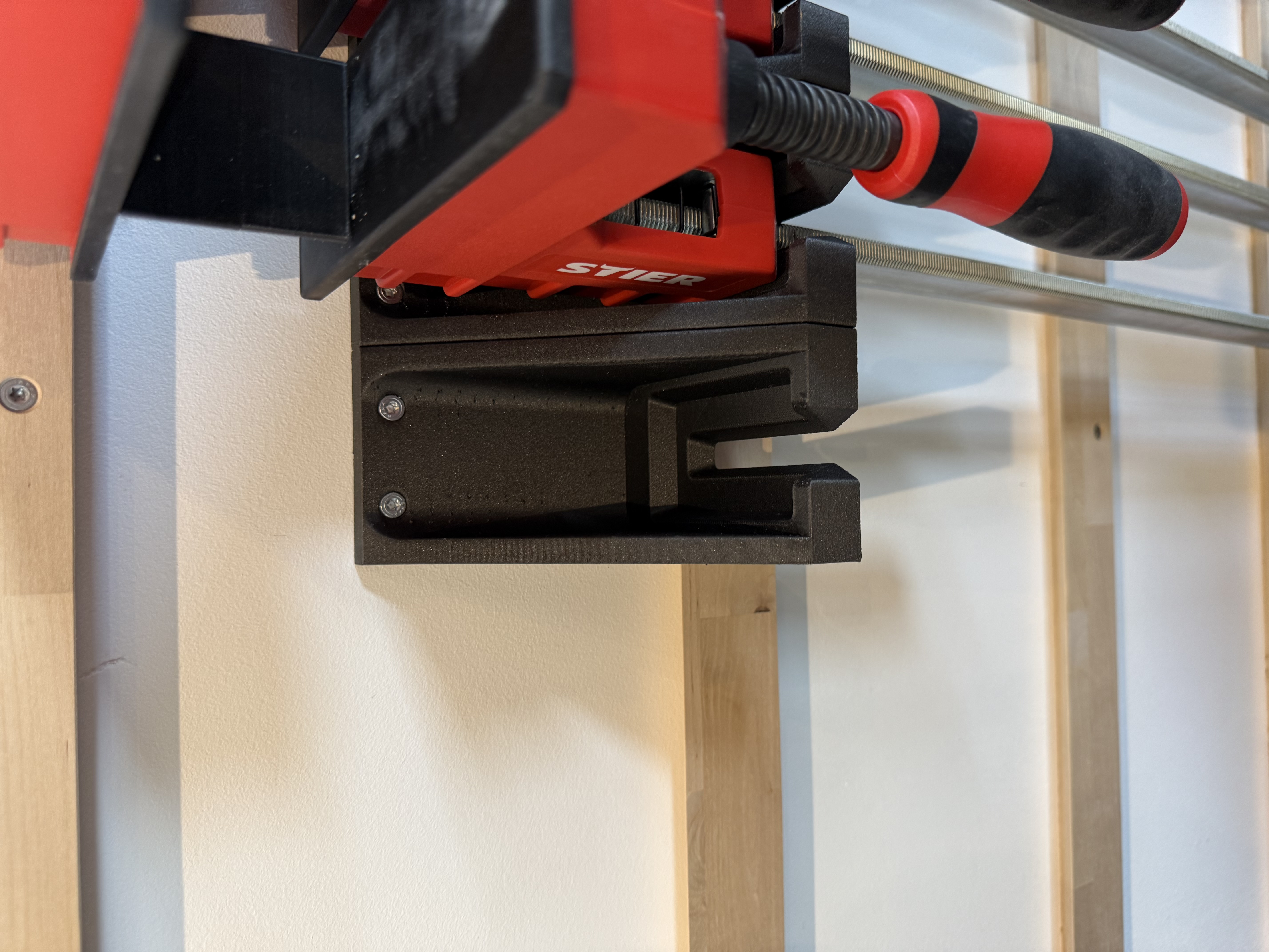 Korpuszwingenhalter / Parallel Clamp Holger for Bessey / Stier