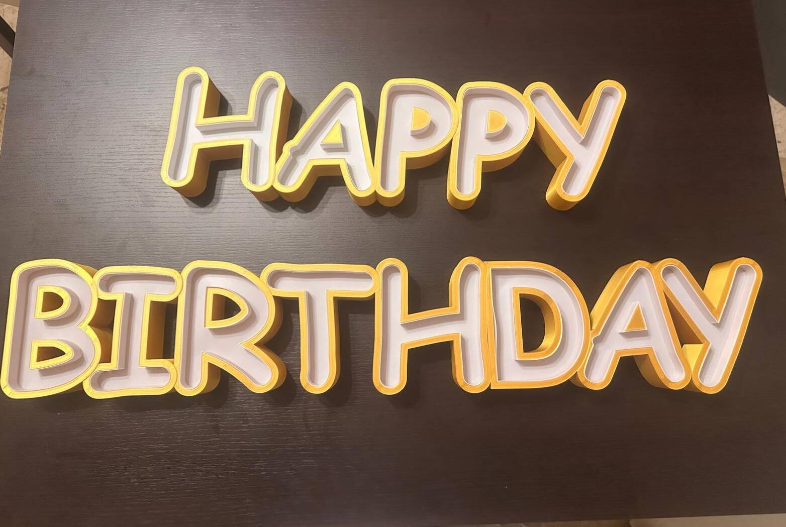 HAPPY BIRTHDAY - LED