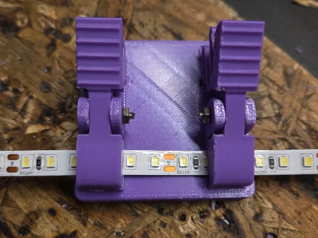 LED STRIP SOLDERING HELPER