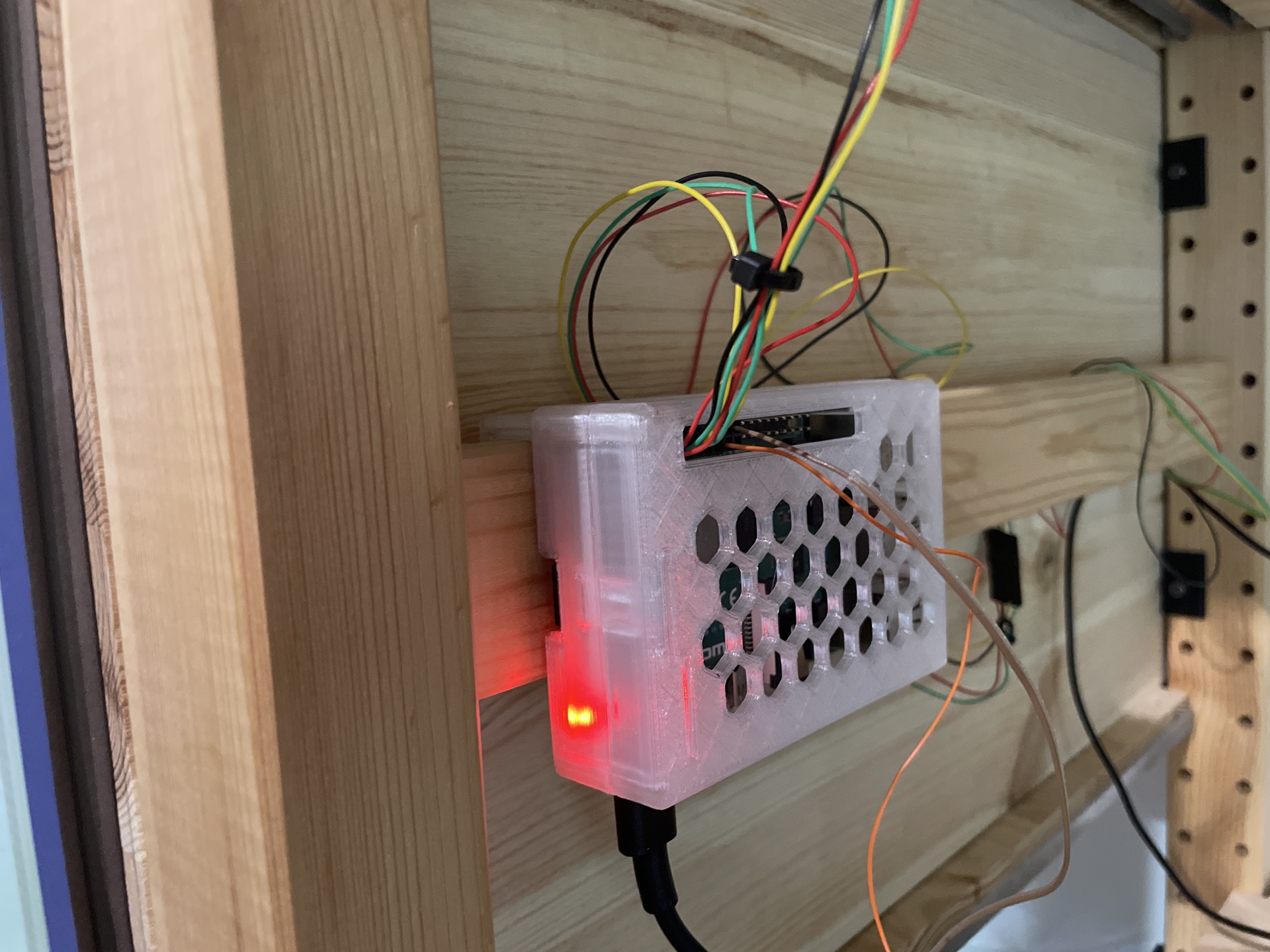 Raspberry Pi 4B IVAR case