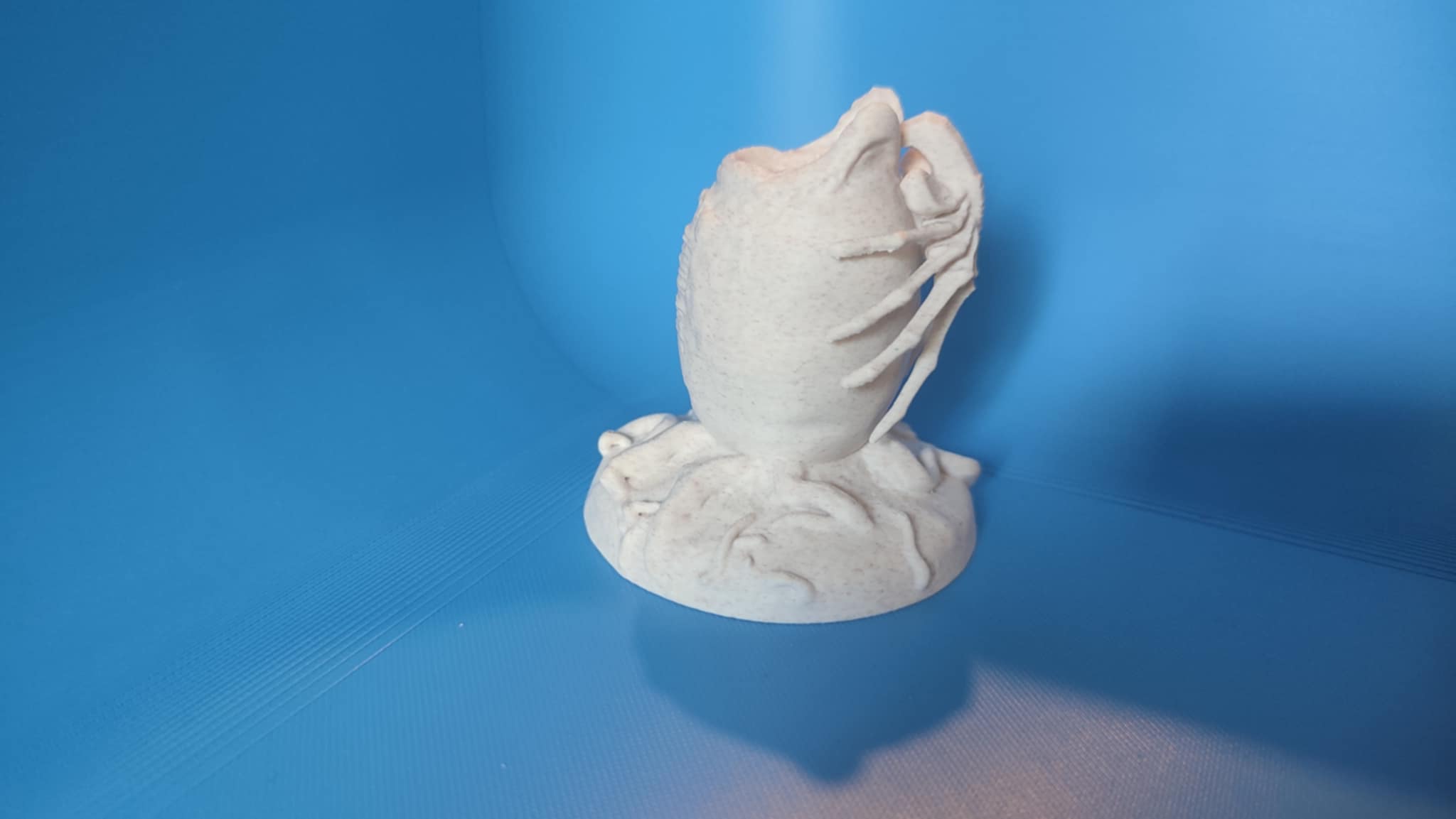 Miniatura 3 do modelo 3D Alien Egg with Facehugger