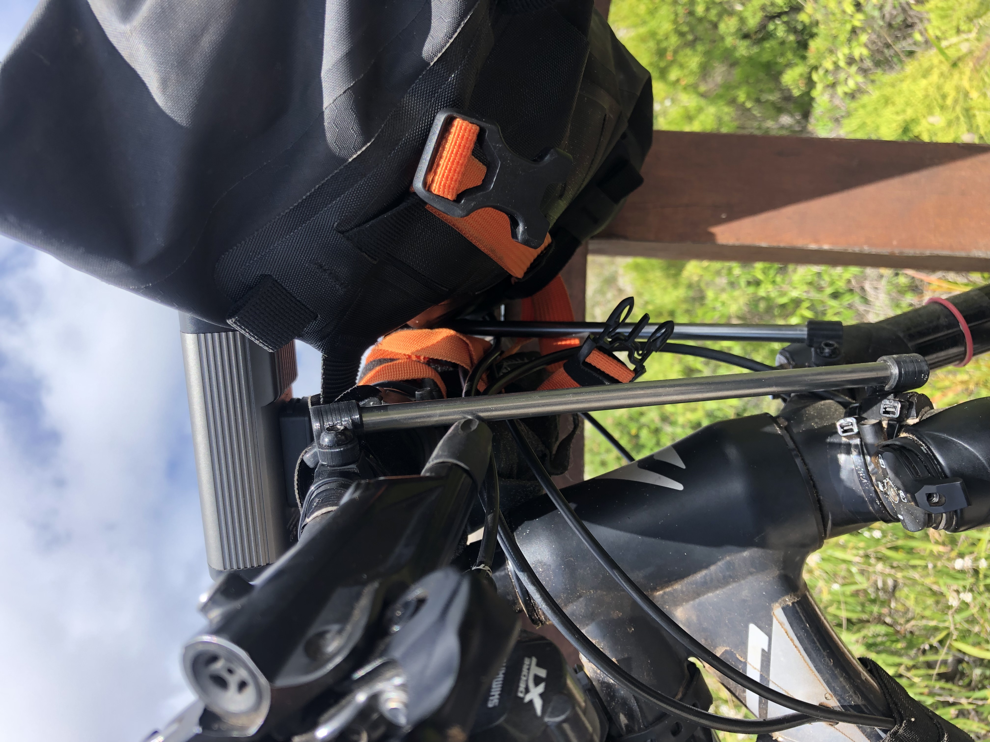 Bikepacking bottle cage and cargo mount for Tubing Multiple sizes — miniatura 13
