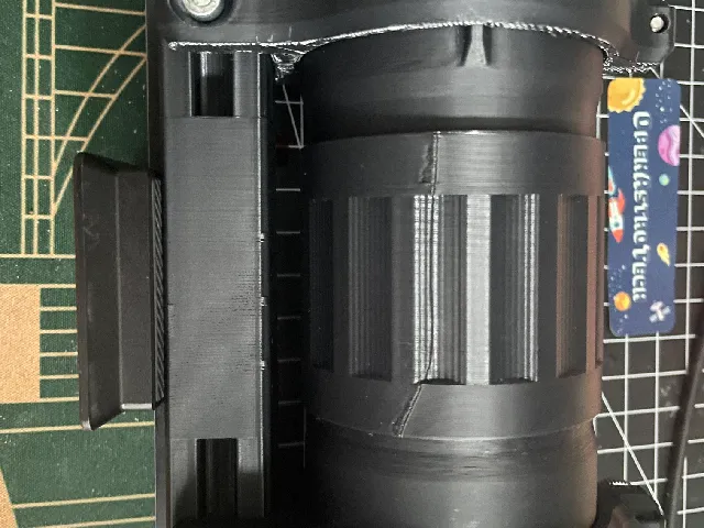 2020 Extrusion with 1/4 20 mounting holes