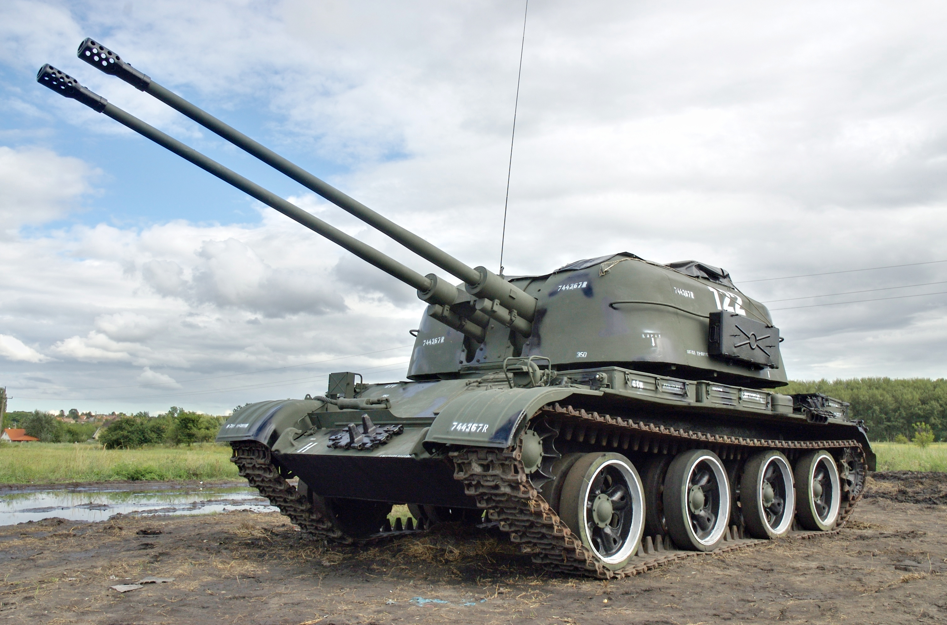 ZSU-57 with moving turret and barrel