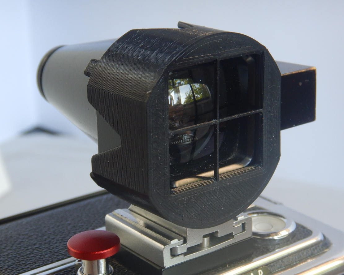Hasselblad SWC Suchermaske 6 x 6 mit Fadenkreuz; viewfinder mask with crosshair