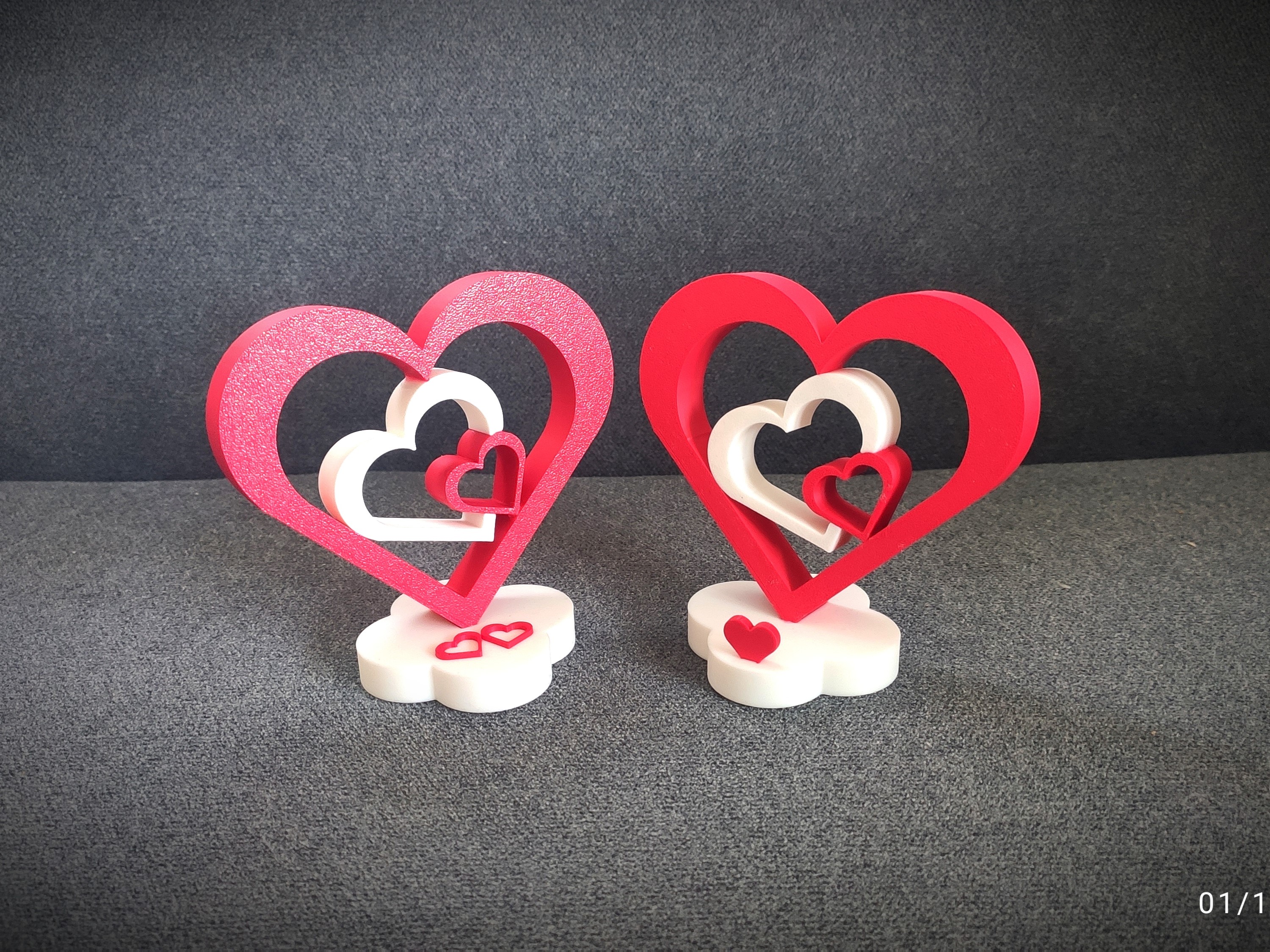Valentine’s Day heart-shaped decor and phone stand