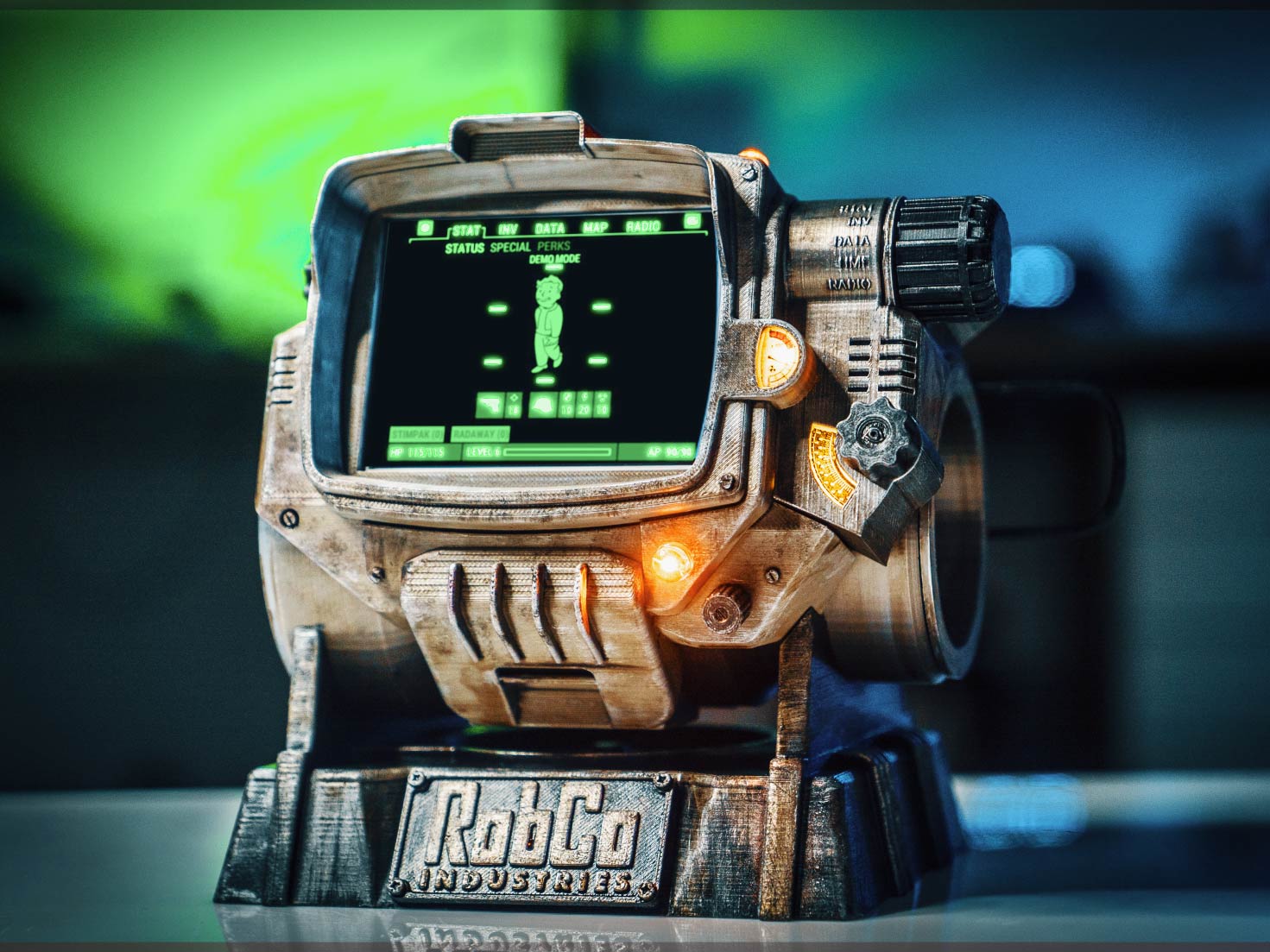 PIPBOY 3000 with stand