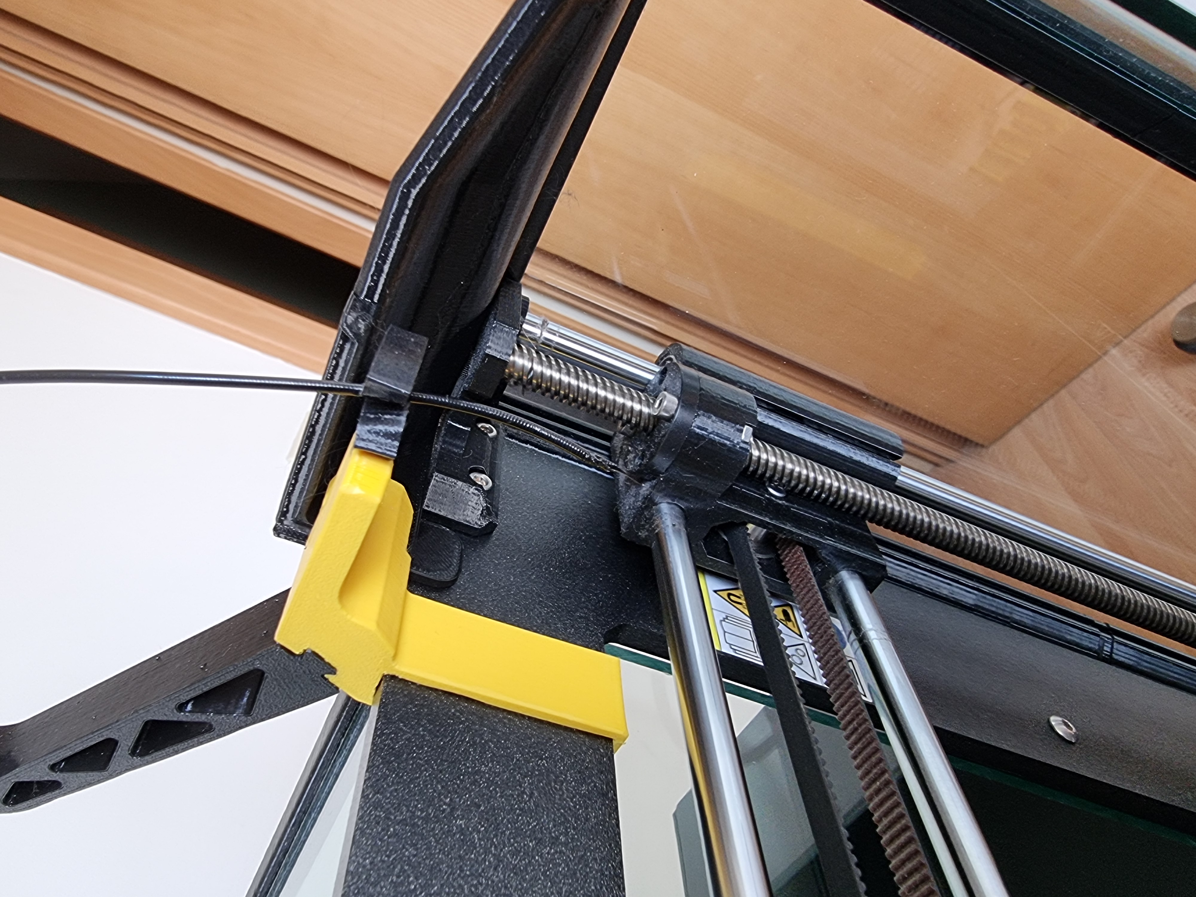Miniatura 5 do modelo 3D Multi-Material kept simple