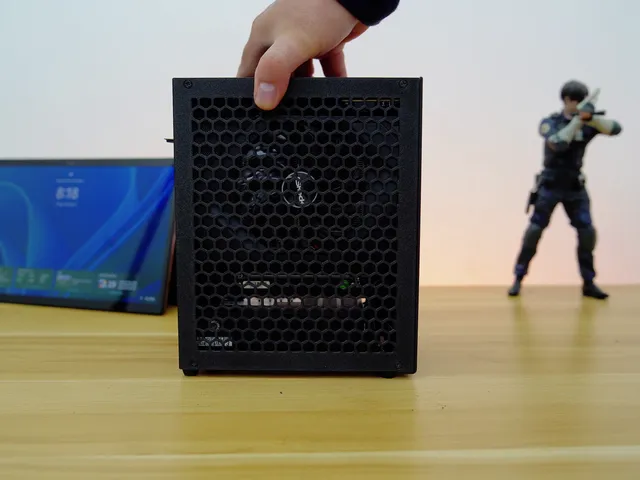3D printable Ventialiton side panel fit SKTC A07 Mini ITX case