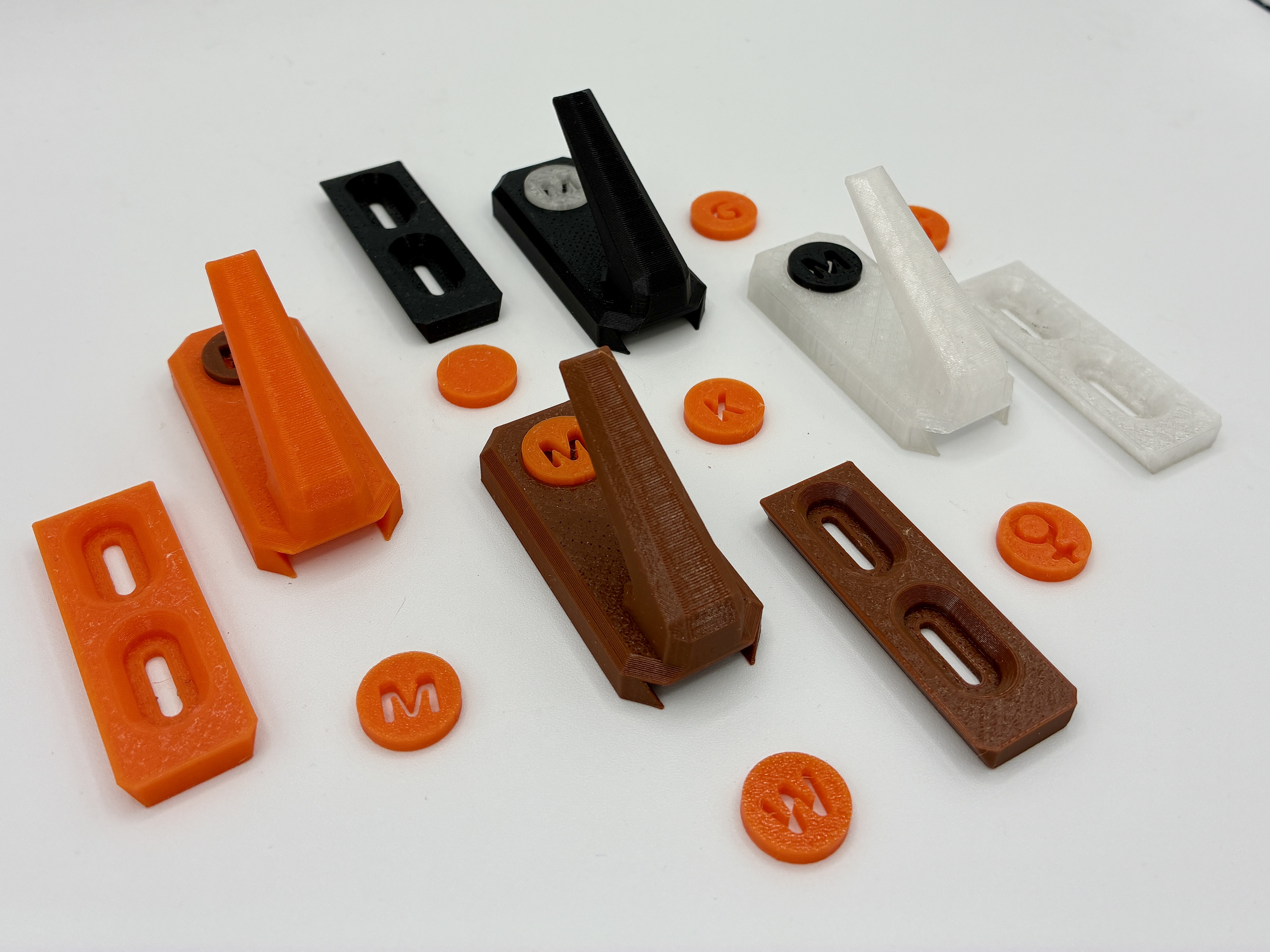 Wall Hook / Wand- Hacken mit unsichtbarer Befestigung