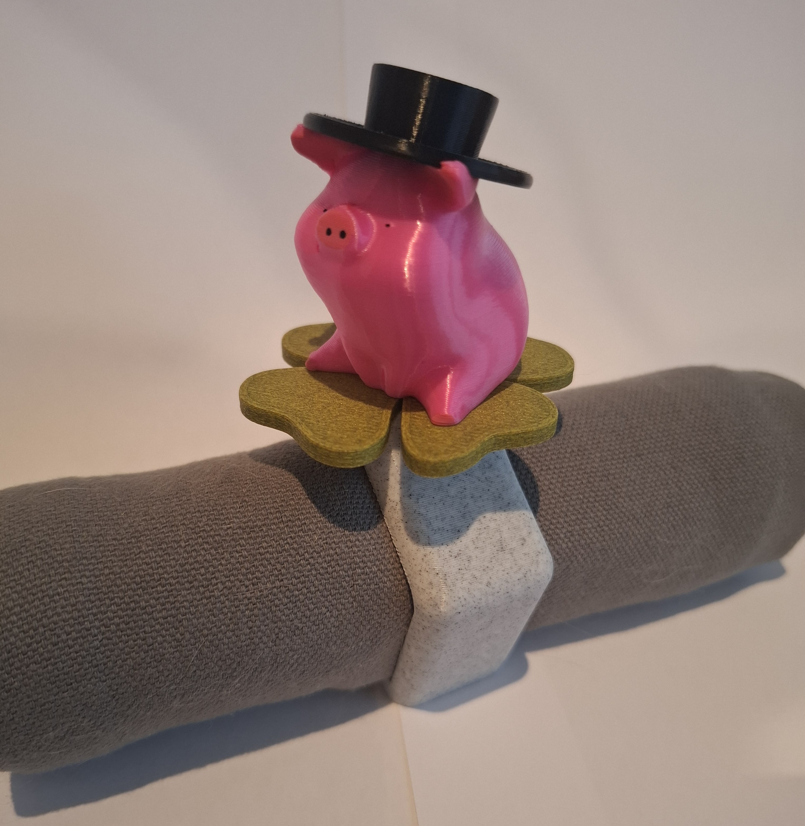 Napkin Rings for New Year’s Eve
