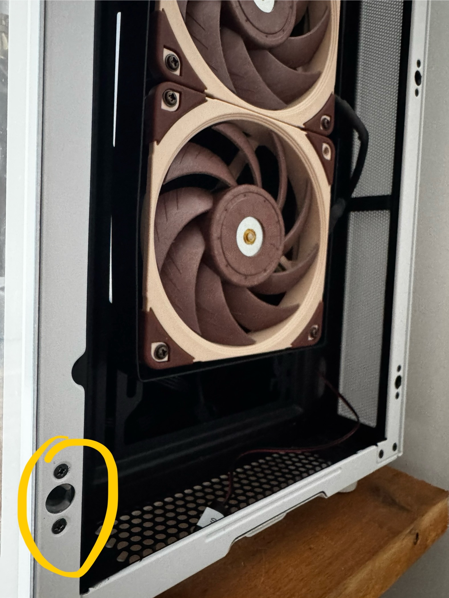 NZXT H7 front panel ball clip