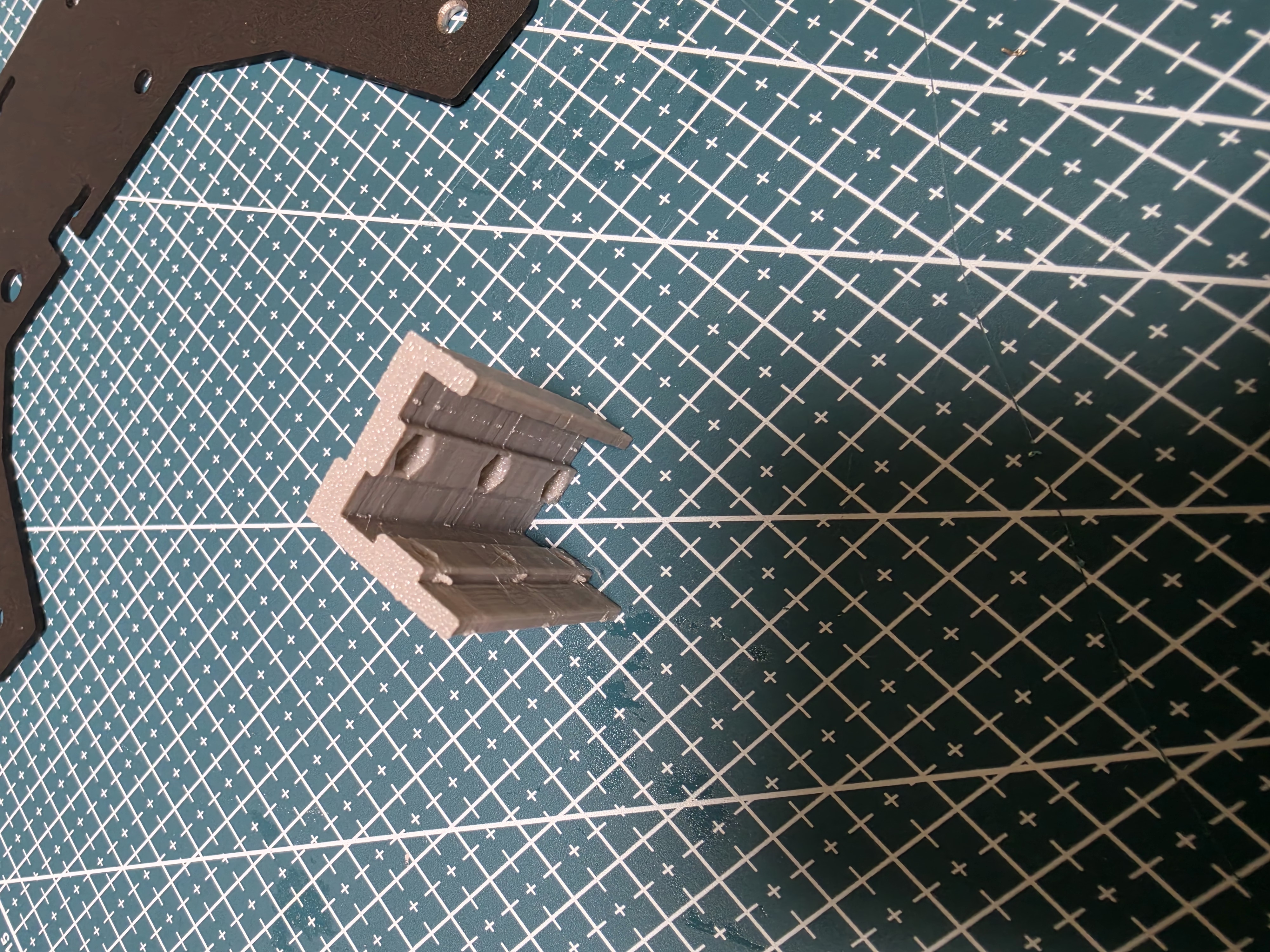 MGN9H Top mount hook shape  adapter for kobra neo