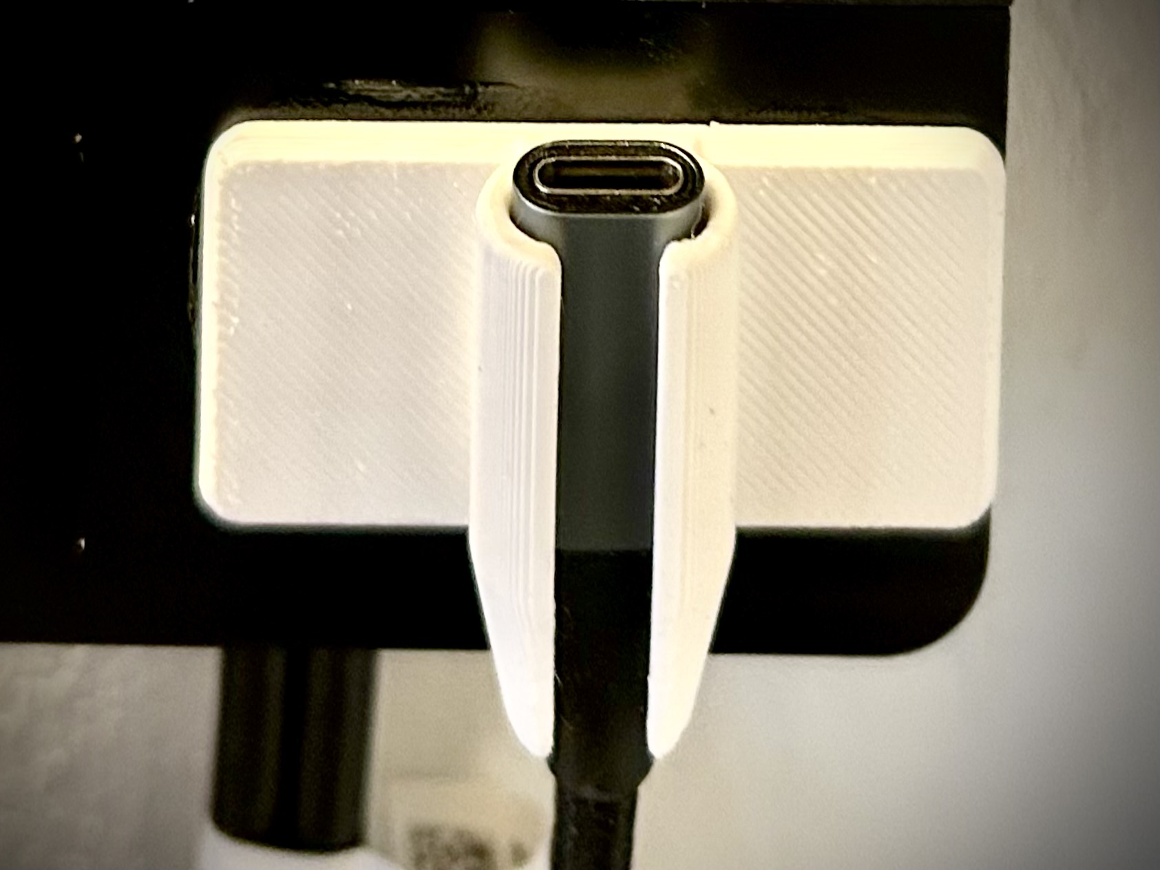 Miniatura 4 do modelo 3D USB C Extension Mounting Bracket
