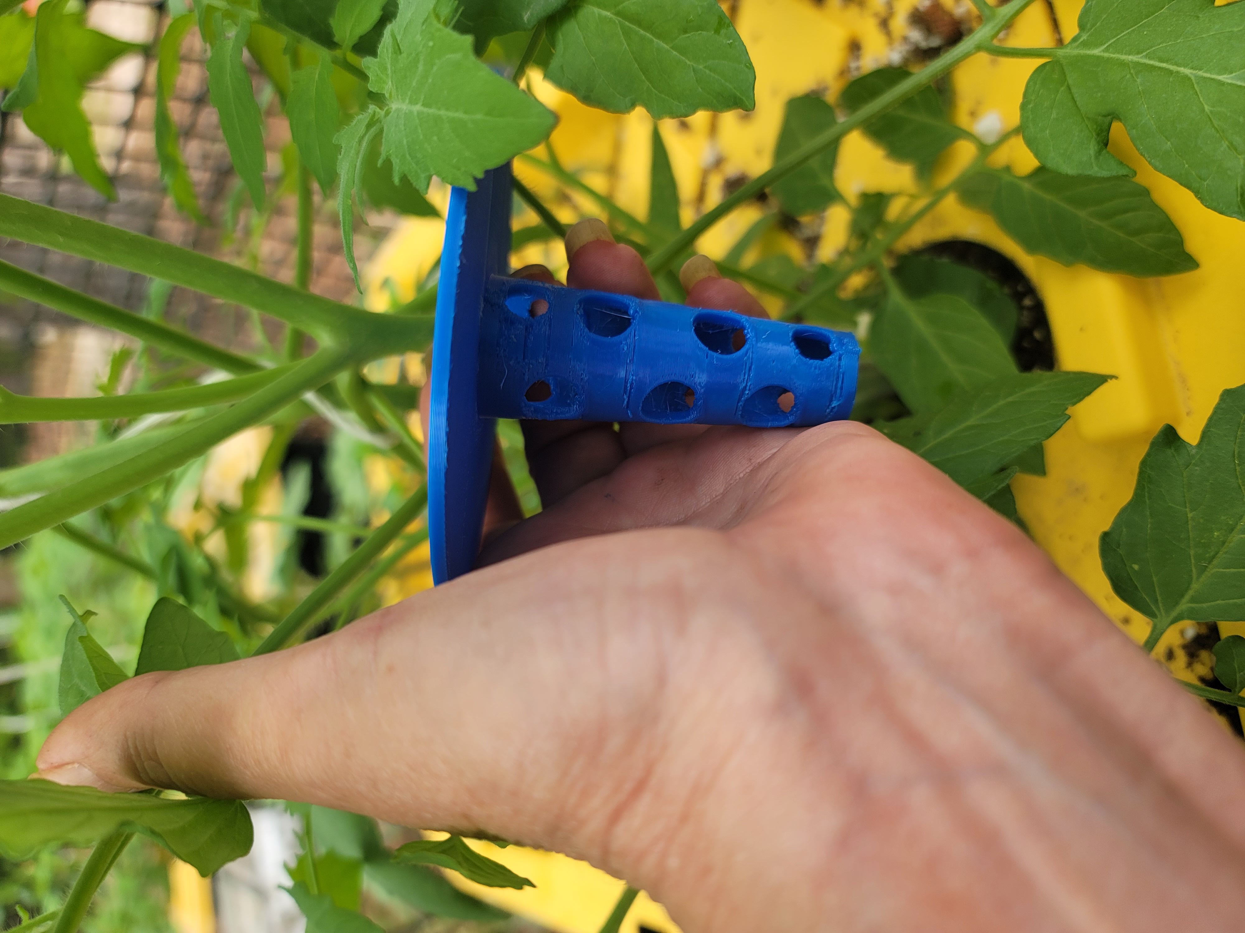 Tomato Cutting Hydroponic Support / Clone Holder 3D model