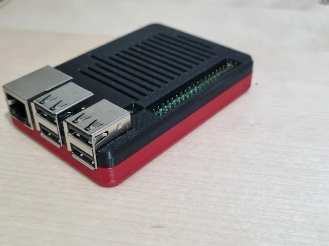 Malolo's screw-less / snap fit Raspberry Pi 3 Model B+ Slim Top Case