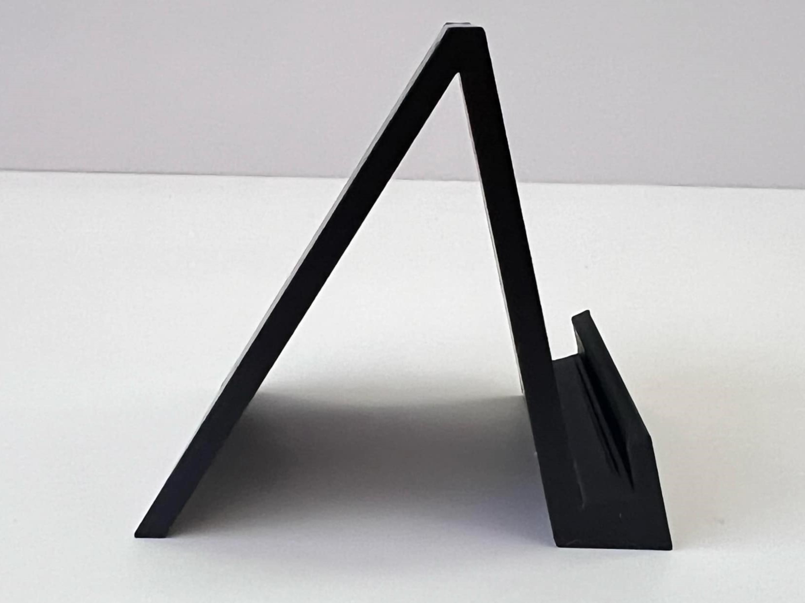 Minimalist HueForge and Picture Display Stand