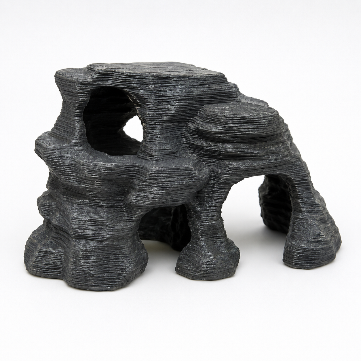 Rock-like aquarium decoration with cave openings - Felsenartiger Aquarienschmuck mit Höhlenöffnungen